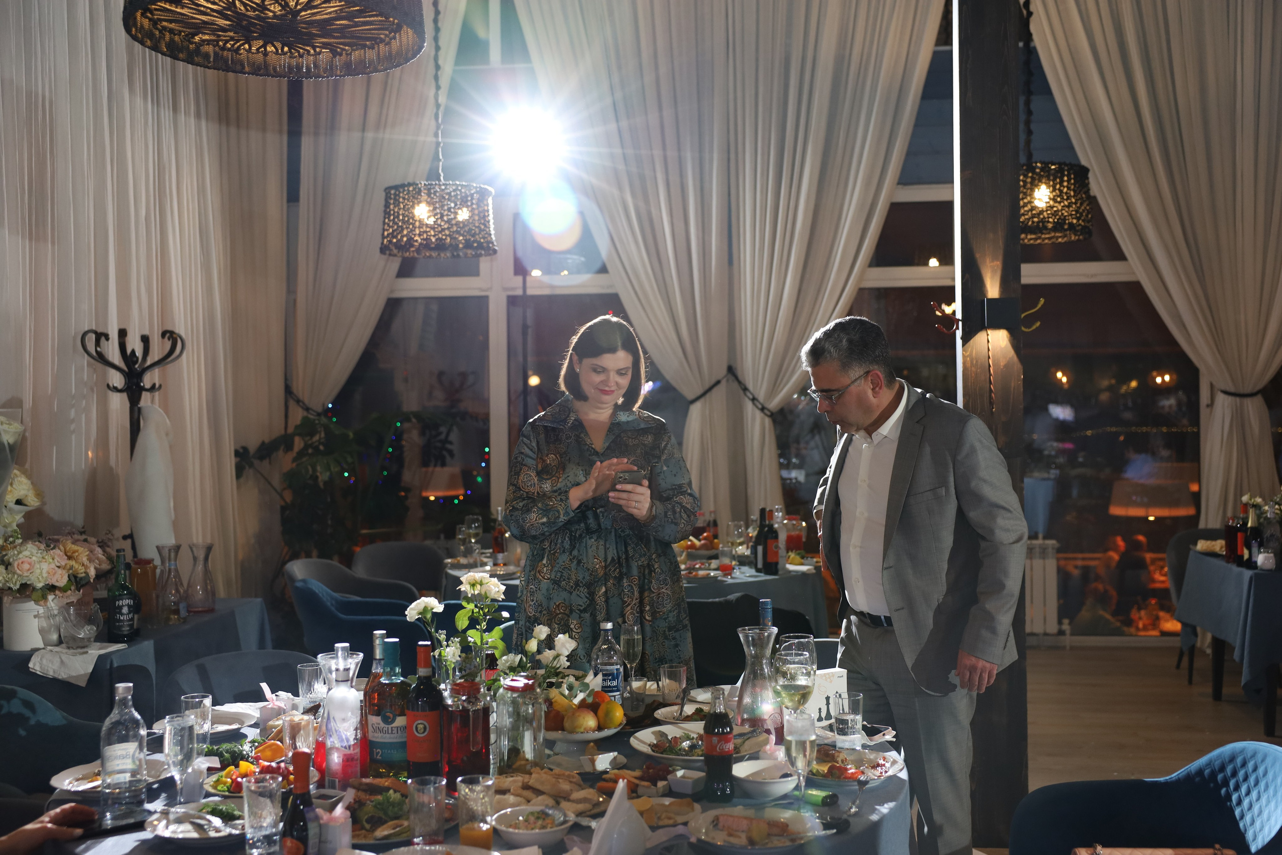 𝒜𝓇𝓉𝑒𝓂 & 𝐿𝓎𝓊𝓈𝓎𝒶 (𝓇𝑒𝓈𝓉𝒶𝓊𝓇𝒶𝓃𝓉). 𝑀𝑜𝓈𝒸𝑜𝓌. Свадебный фотограф в Санкт-Петербурге