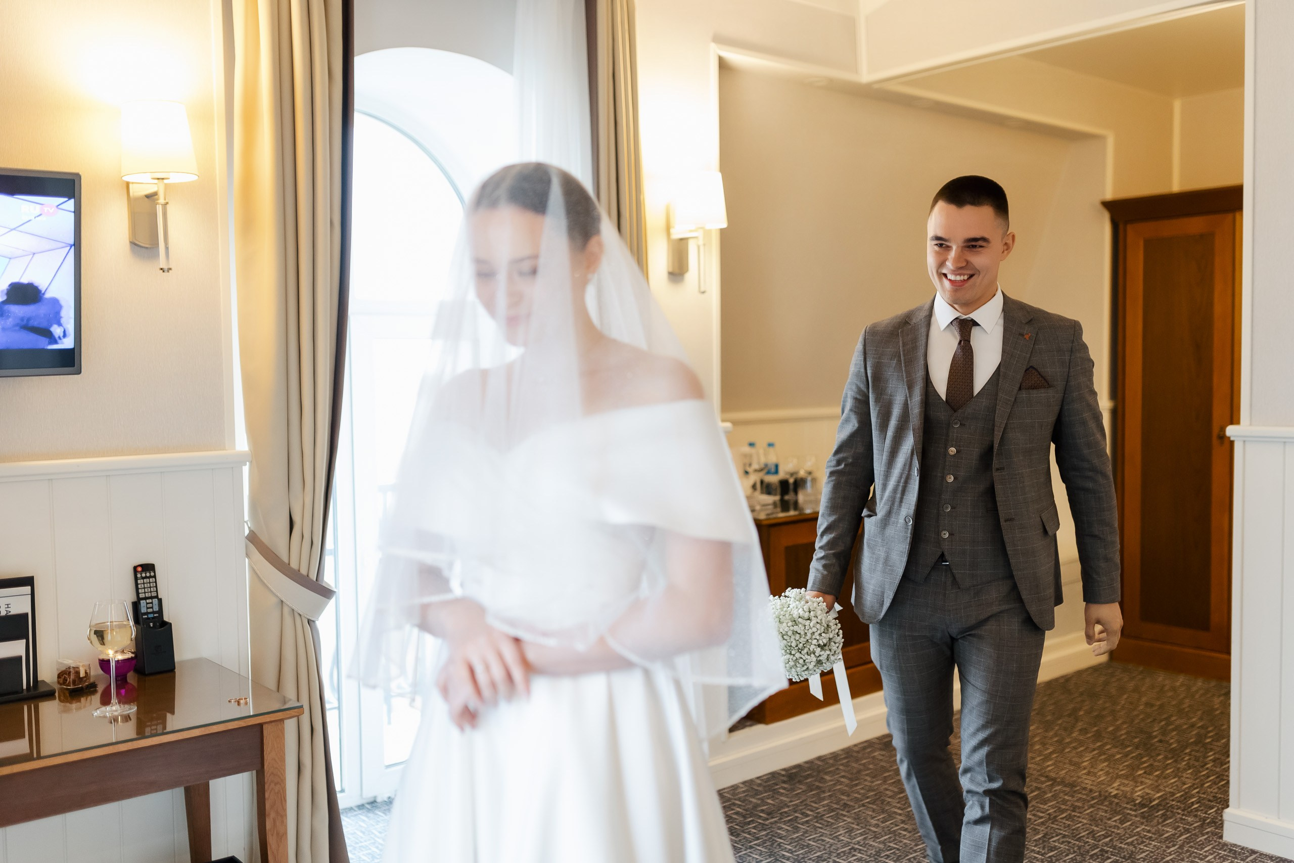 Сборы Sopka. Ретро Волга.Валентина и Иван. Свадебный фотограф в Хабаровске