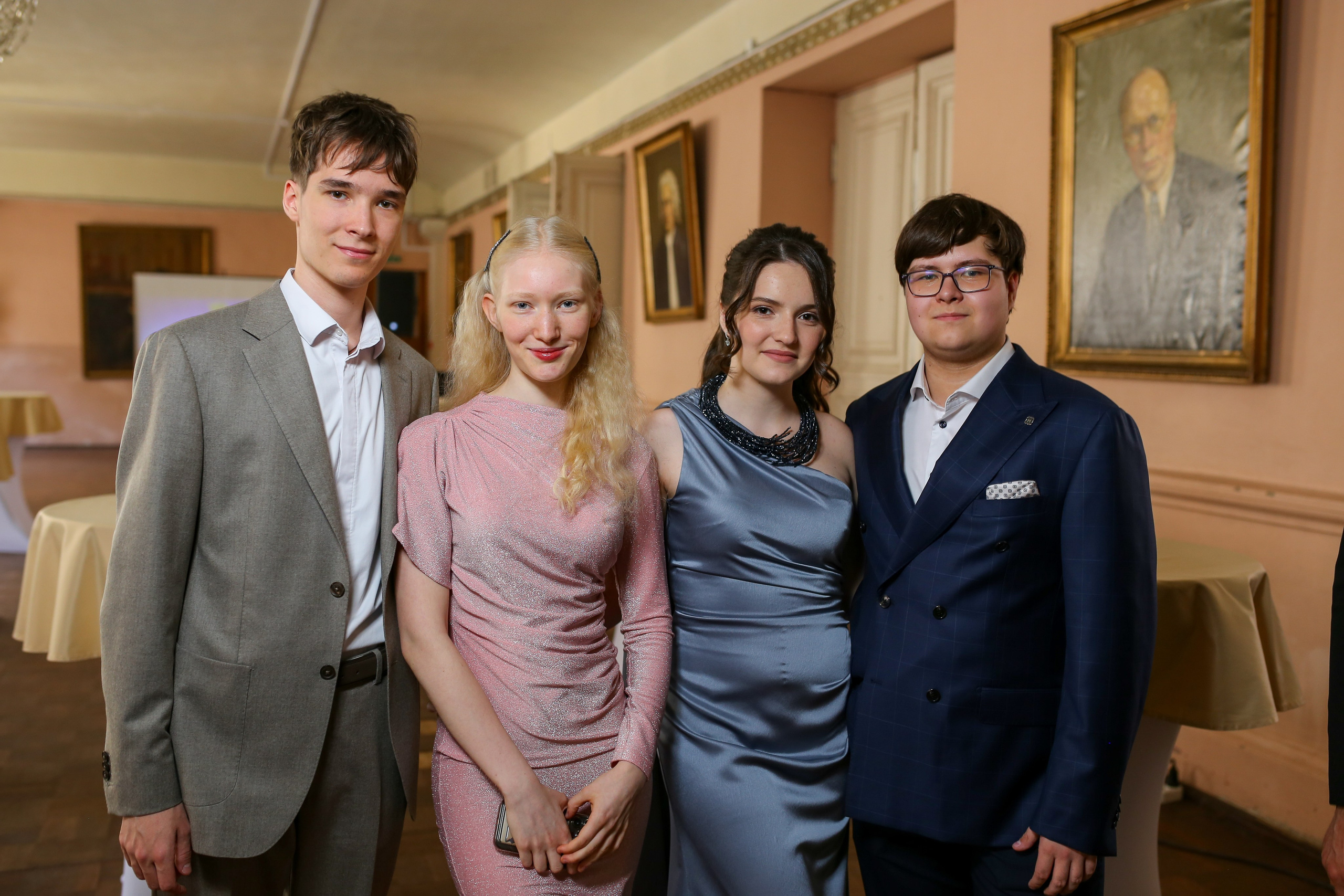 Фотосъемка на выпускной. Свадебный и Репортажный фотограф в Санкт-Петербурге