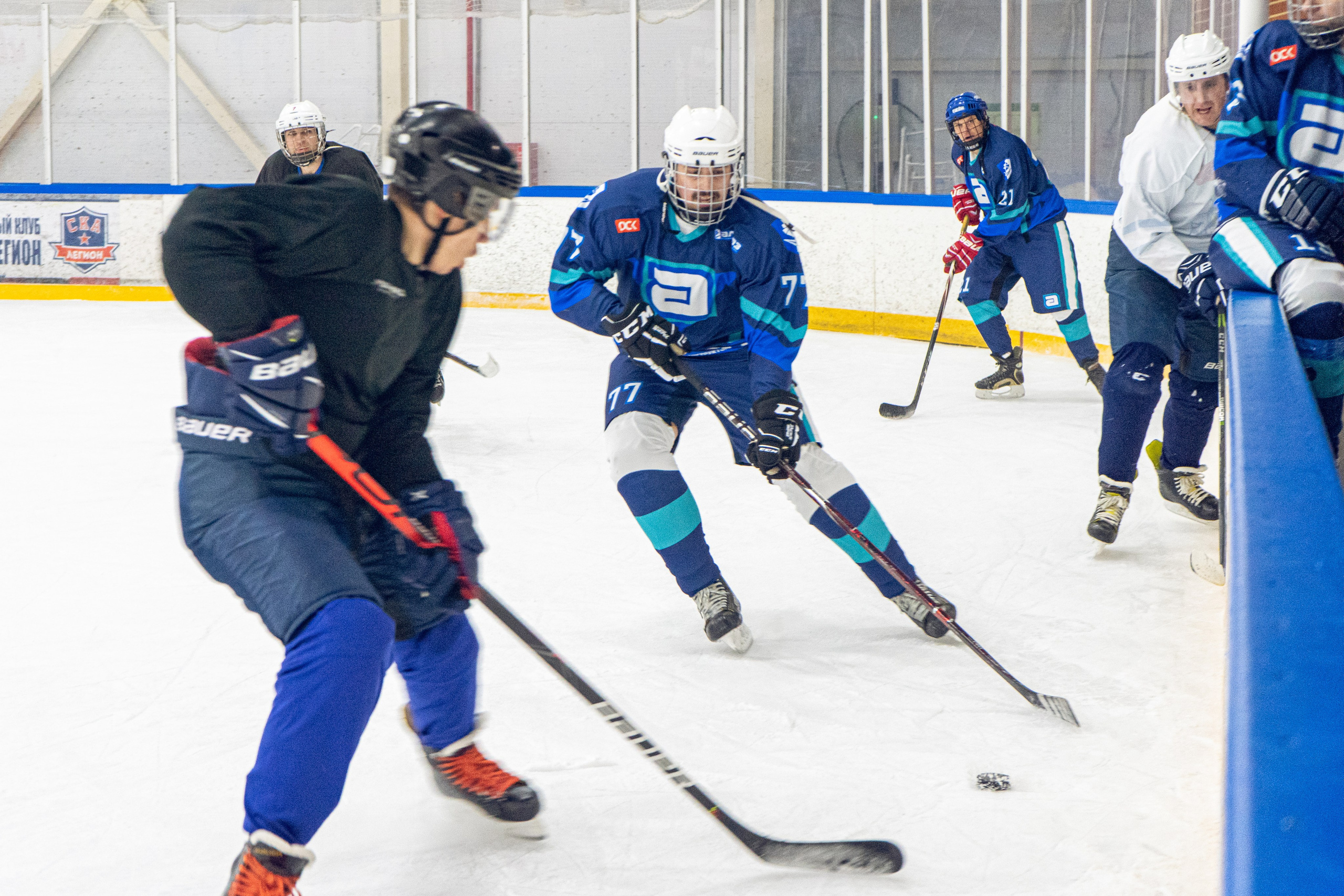 Тренировка по хоккею «ЦМКБ «Алмаз»