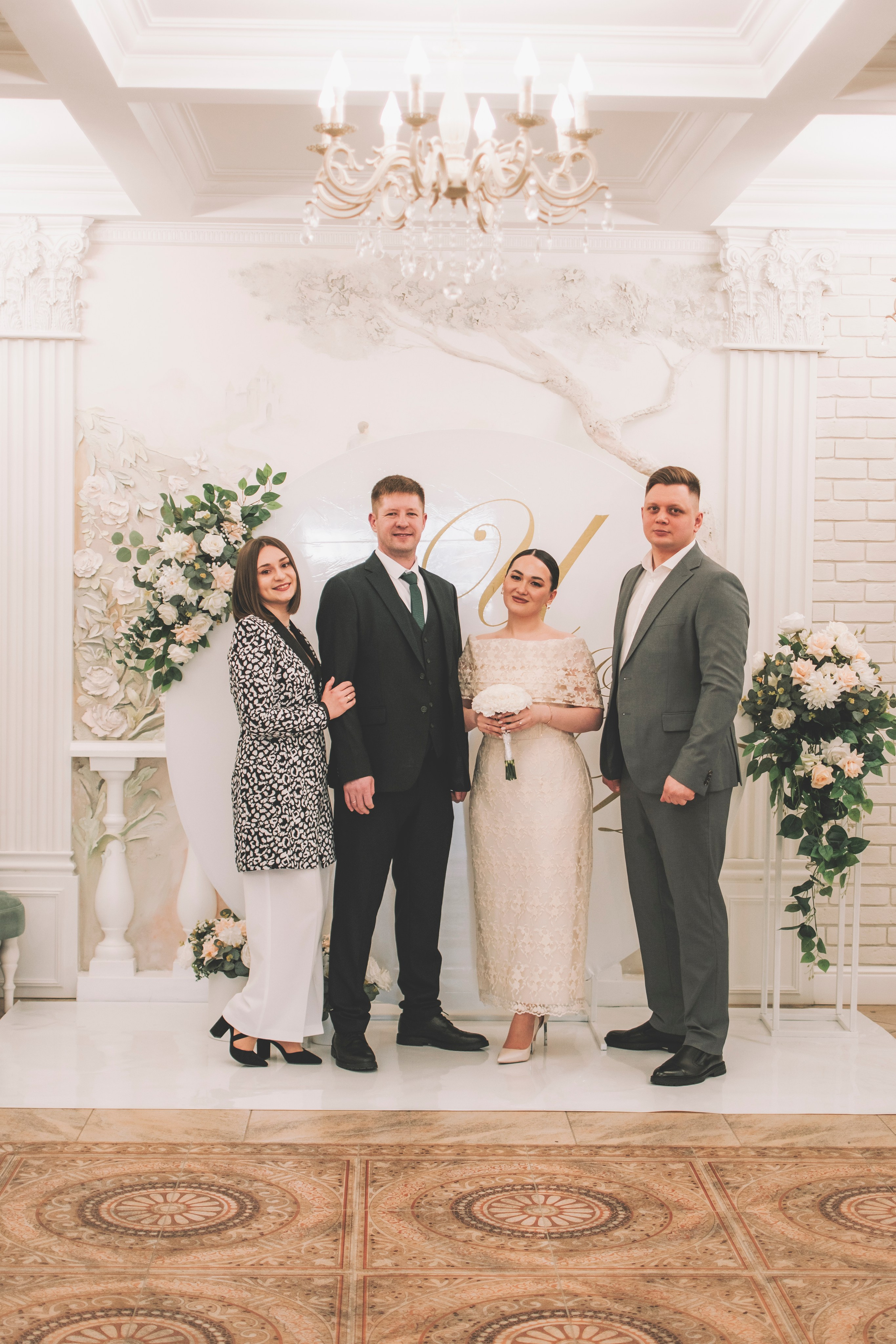 26.04.2025 (Фотосессия, роспись в Онии + фото с банкета). Семейный и свадебный фотограф Губкинский и Ставрополь