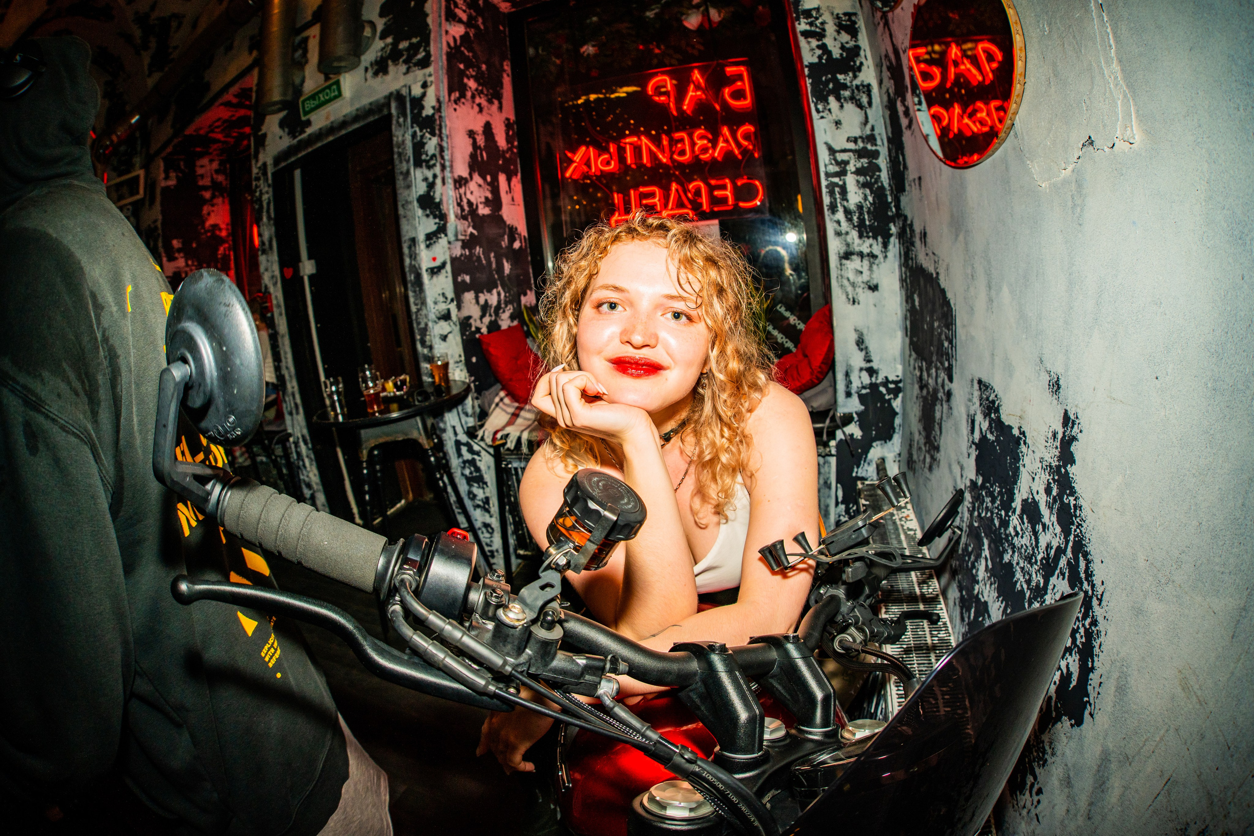 Панк-вечеринка в Баре разбитых сердец. Концертный и репортажный фотограф в Санкт-Петербурге Слава Пахомов