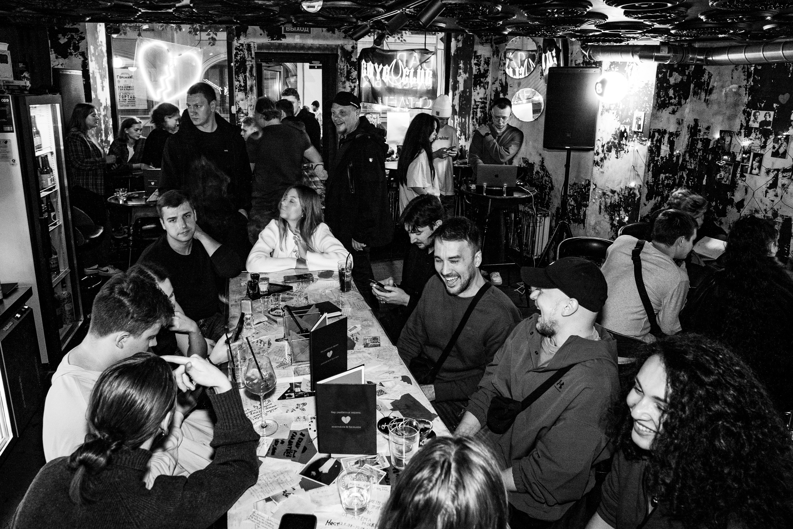 Из Сибири с любовью. Бар разбитых сердец. Концертный и репортажный фотограф в Санкт-Петербурге Слава Пахомов