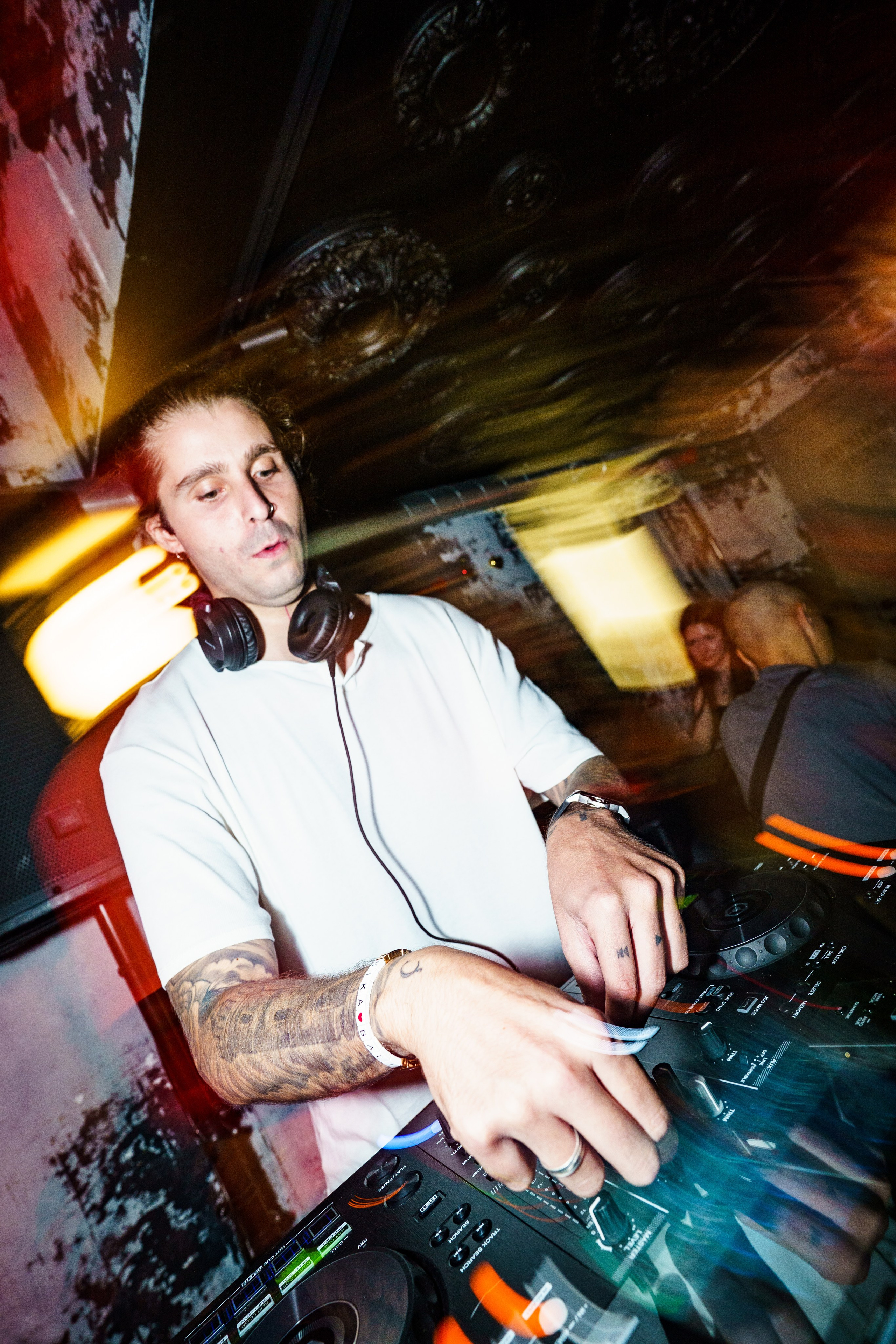 Бар разбитых сердец. DJ Guitacidelli. Концертный и репортажный фотограф в Санкт-Петербурге Слава Пахомов