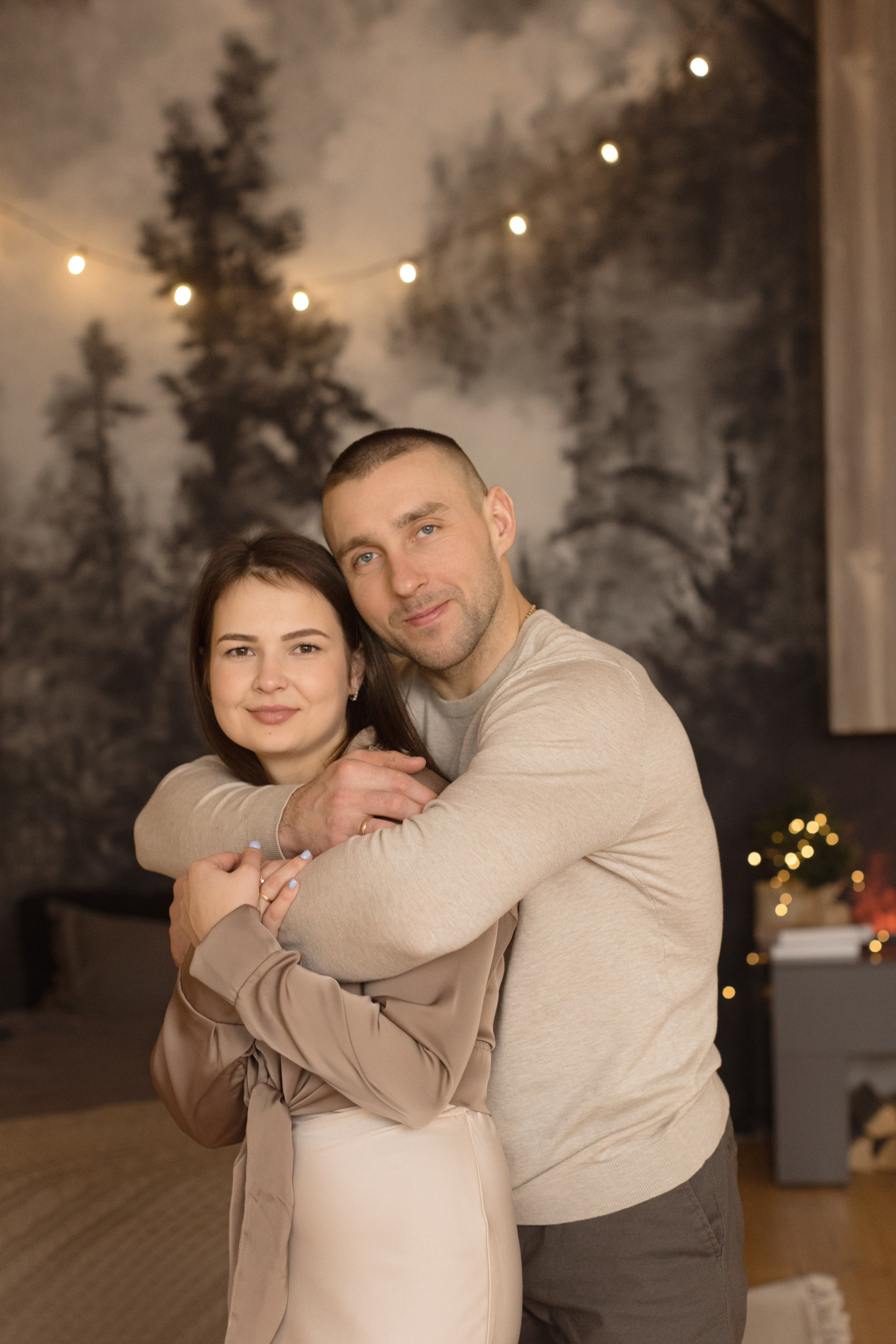 Новогодняя съемка в Мун (зал Семейный). Фотограф беременности и новорожденных в Красноярске Вета Ланская