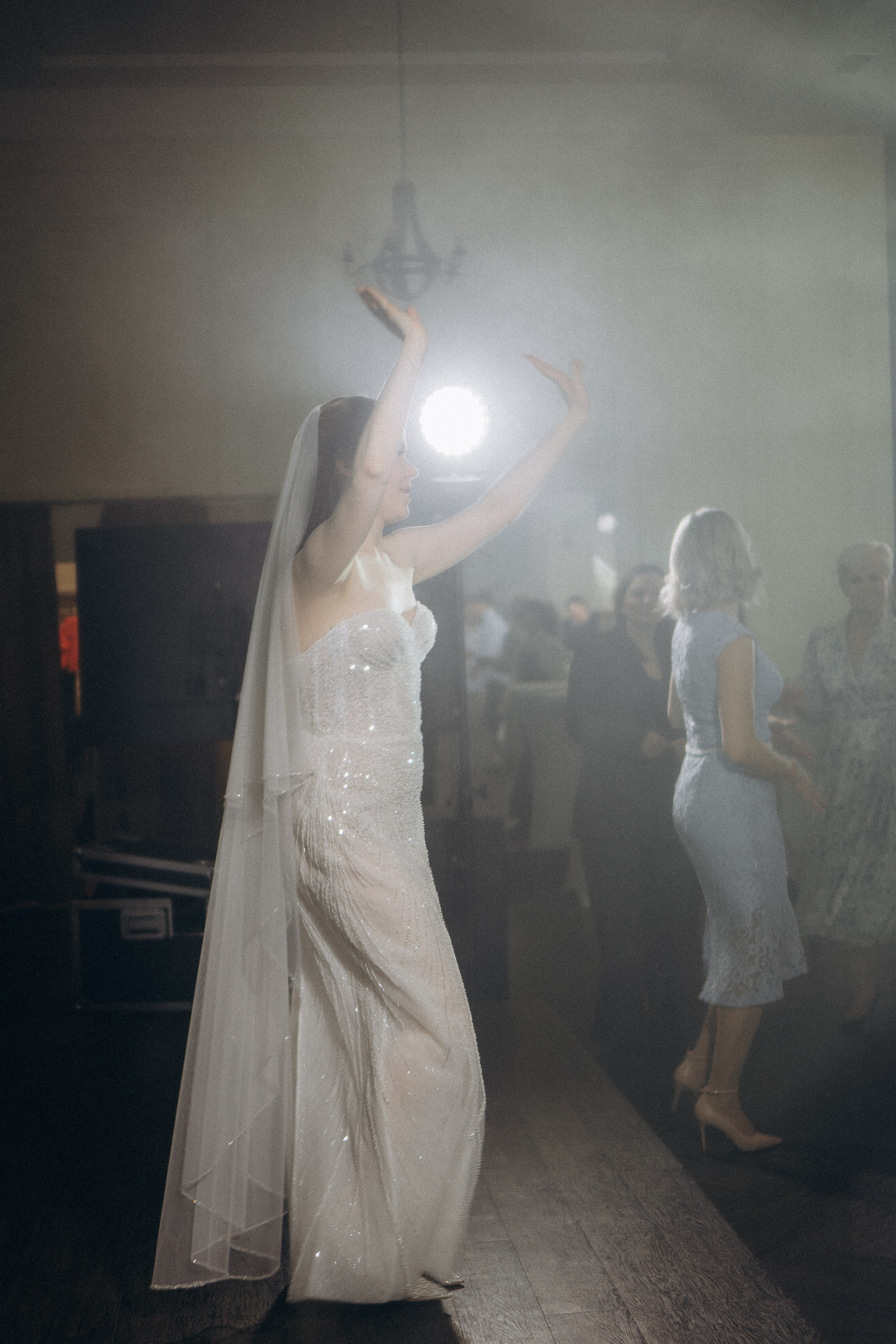 СВАДЕБНАЯ СЬЕМКА СБОРОВ В ОТЕЛЕ И ВЫЕЗД НА ЦЕРЕМОНИЮ (СНЯТО В СИБИРЕ В НИЖНЕВАРТОВСКЕ). Профессиональный фотограф, Санкт-Петербург — Виктория Богомолова