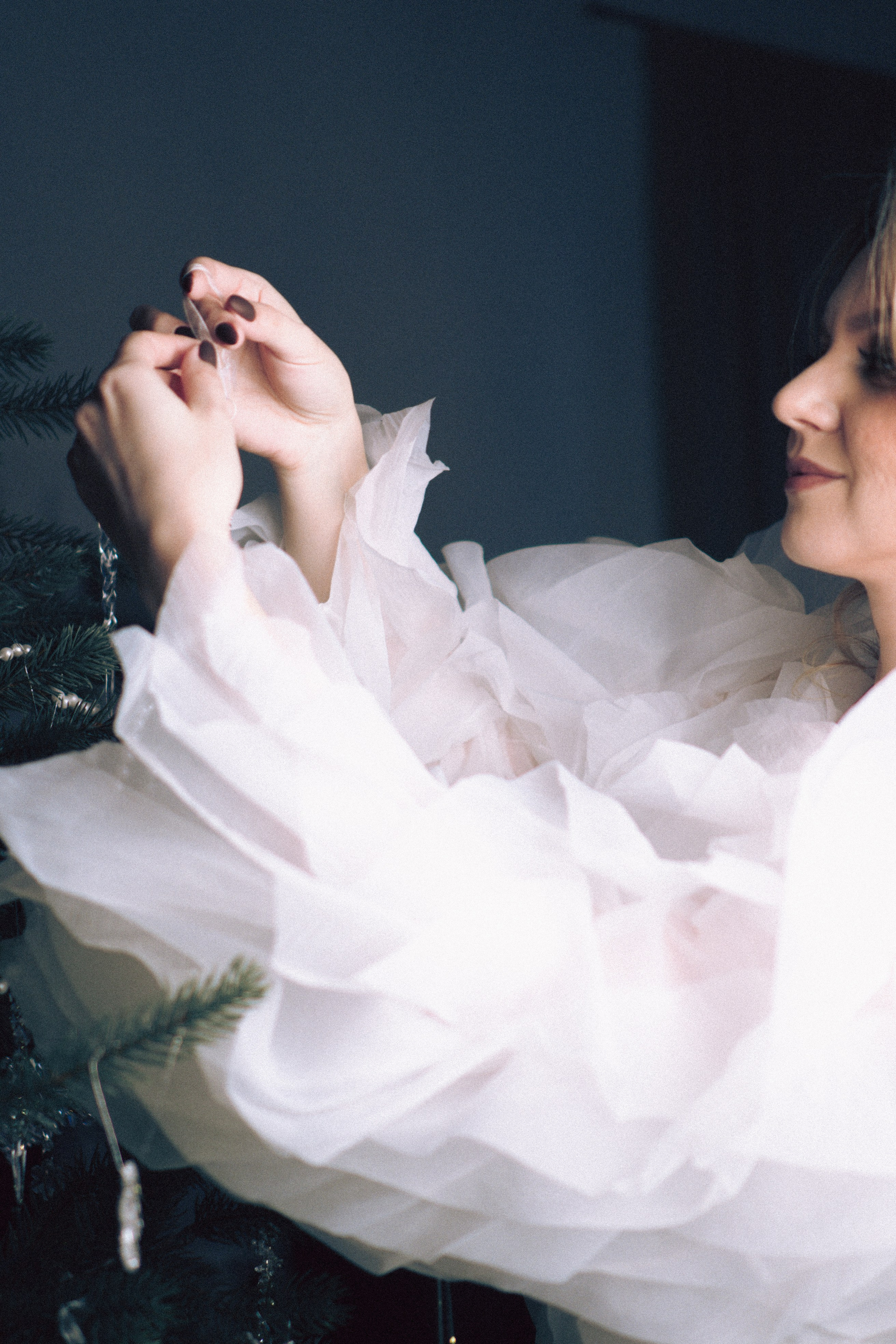 НОВОГОДНЯЯ ФОТОСЕСИИЯ В СТУДИИ ДЛЯ ДЕВУШКИ И ПРОГУЛКА ПО ЧЕРНЫШЕВСКОЙ. Профессиональный фотограф, Санкт-Петербург — Виктория Богомолова