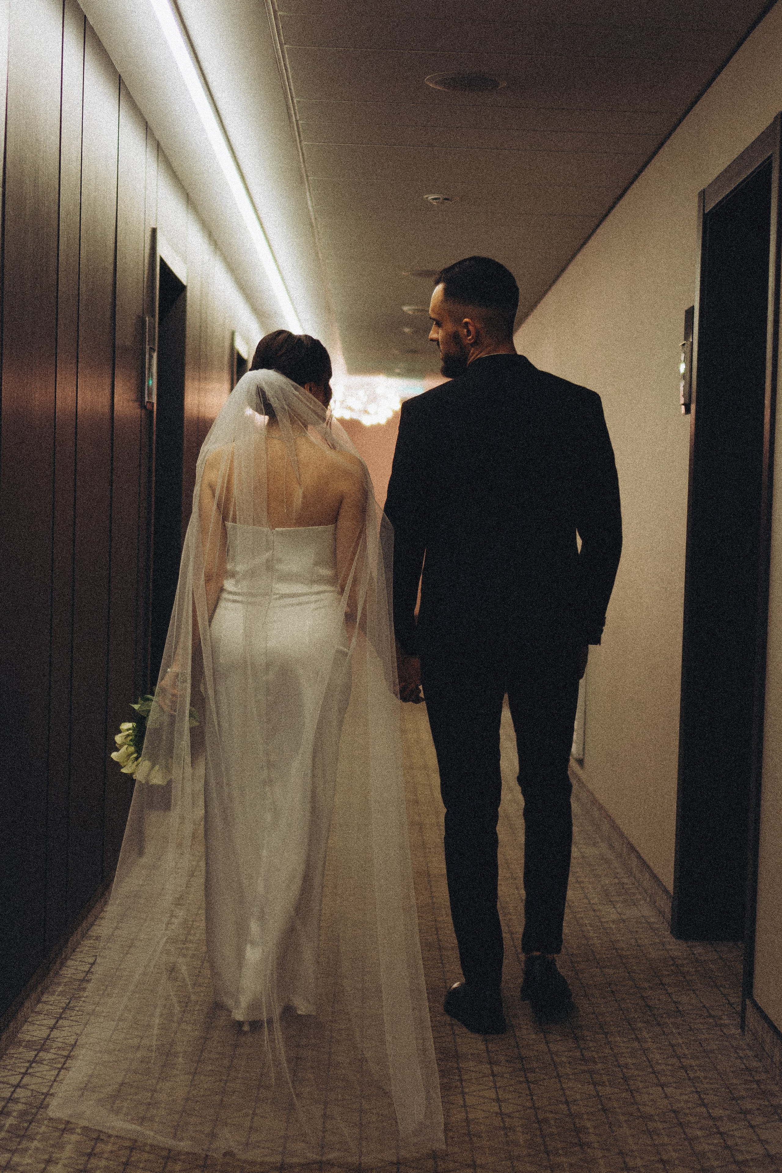 СВАДЕБНАЯ СЬЕМКА СБОРОВ ЖЕНИХА И НЕВЕСТЫ В ОТЕЛЕ И ТАКЖЕ ФОТОСЕССИИЯ В ОТЕЛЕЕ МЕГАПОЛИС БРЯНСК. Профессиональный фотограф, Санкт-Петербург — Виктория Богомолова