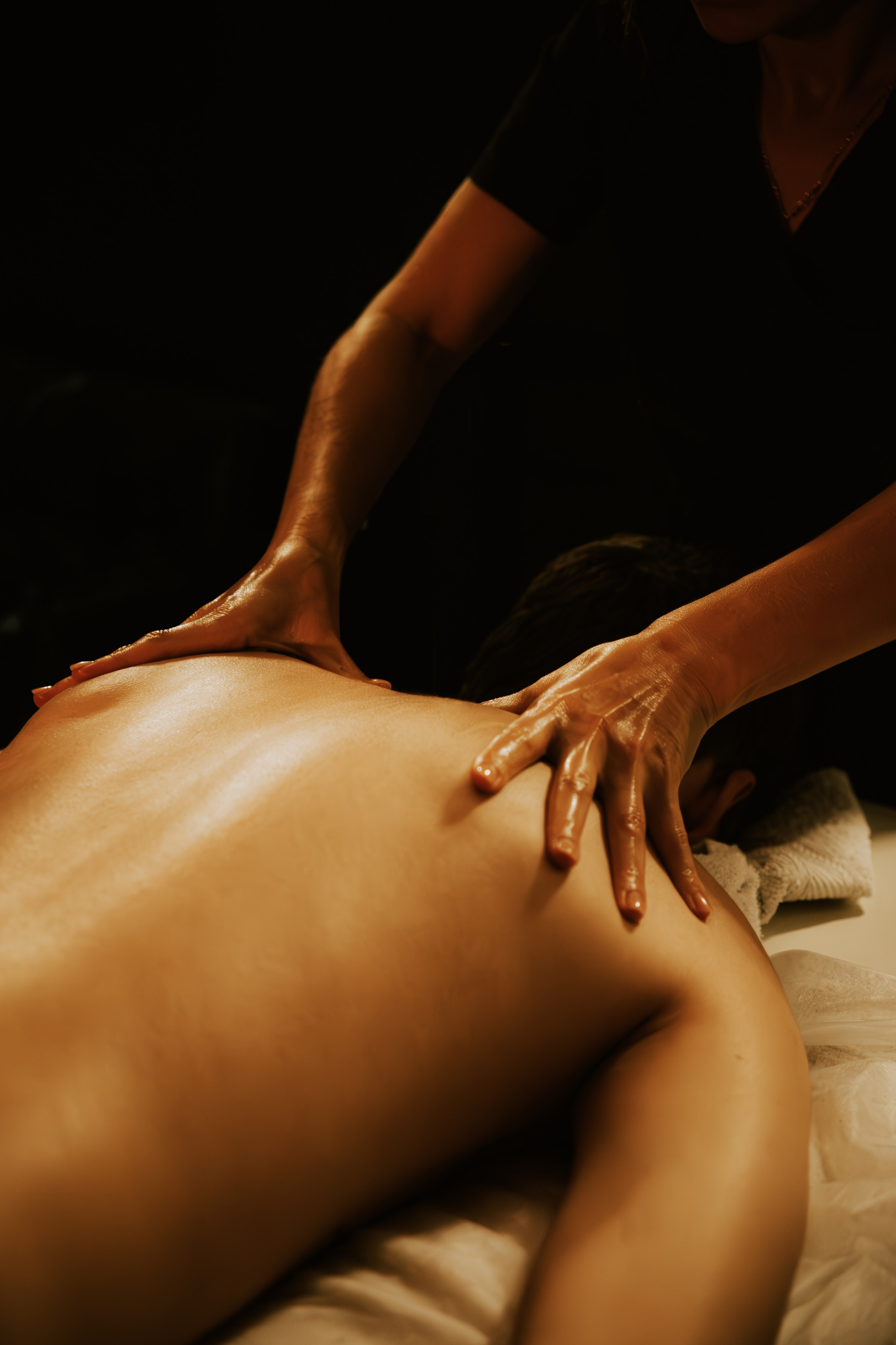 Контент-съемка Массажная студия «White Lotus». Коммерческий и Портретный Фотограф Симферополь Крым Максим Махо