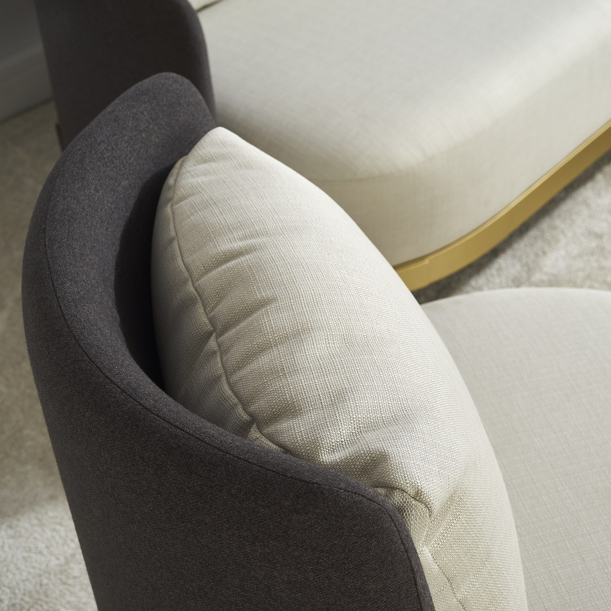 Съёмка дизайнерской ткани крупным планом