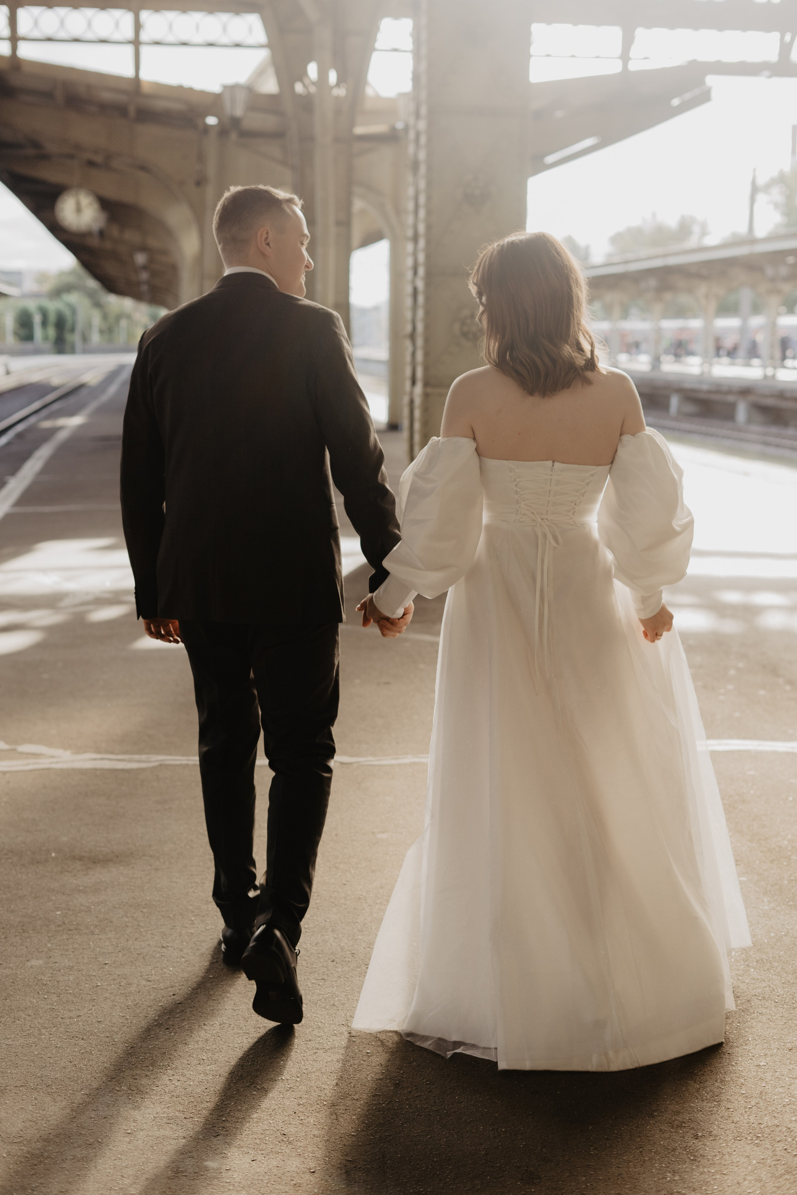 Оксана & Денис | Влюбленные на вокзале. Дина Альбур | Фотограф в Санкт-Петербурге