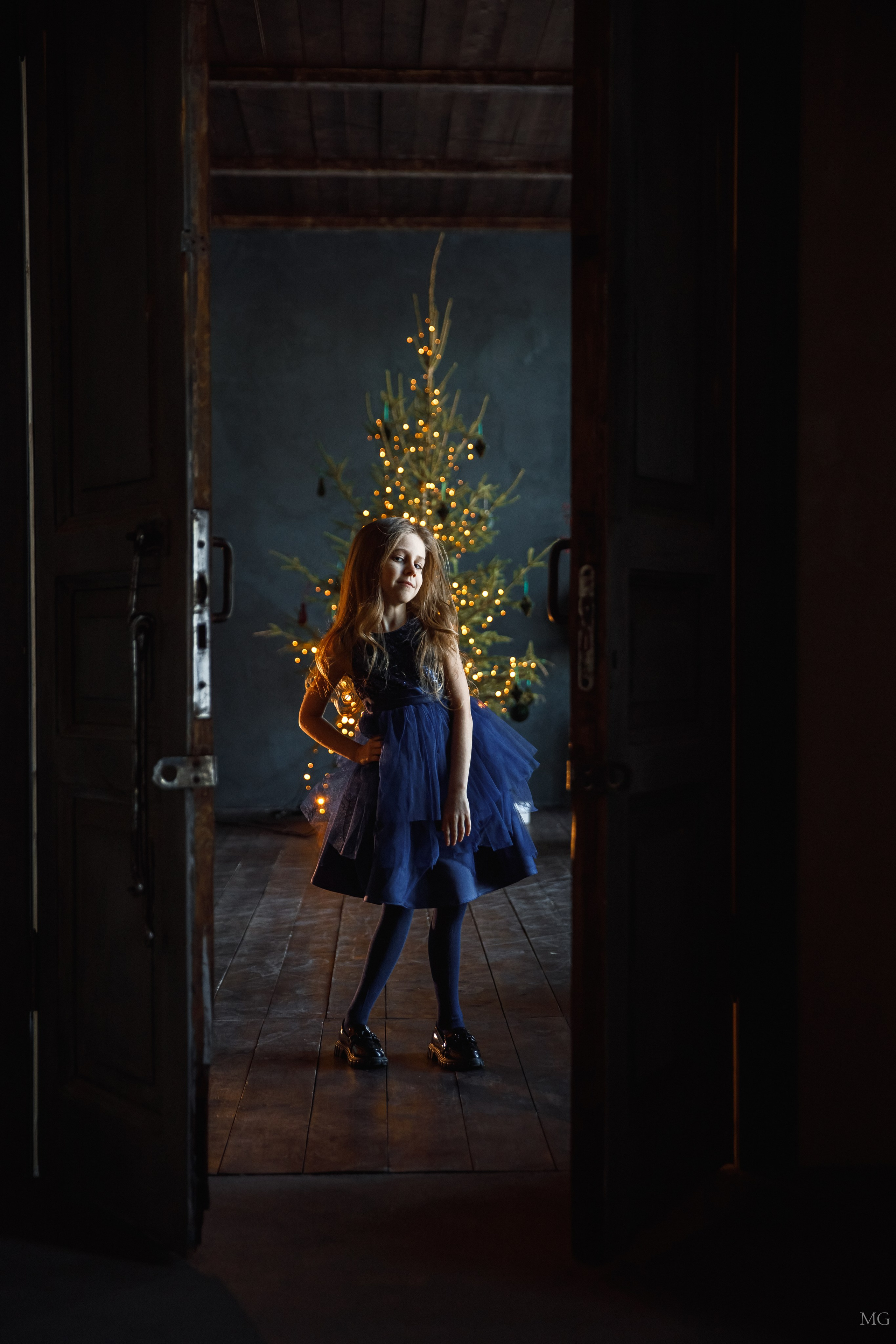 Анютка и родители). Маша Гонтарь Семейный домашний репортажный фотограф в Санкт-Петербурге