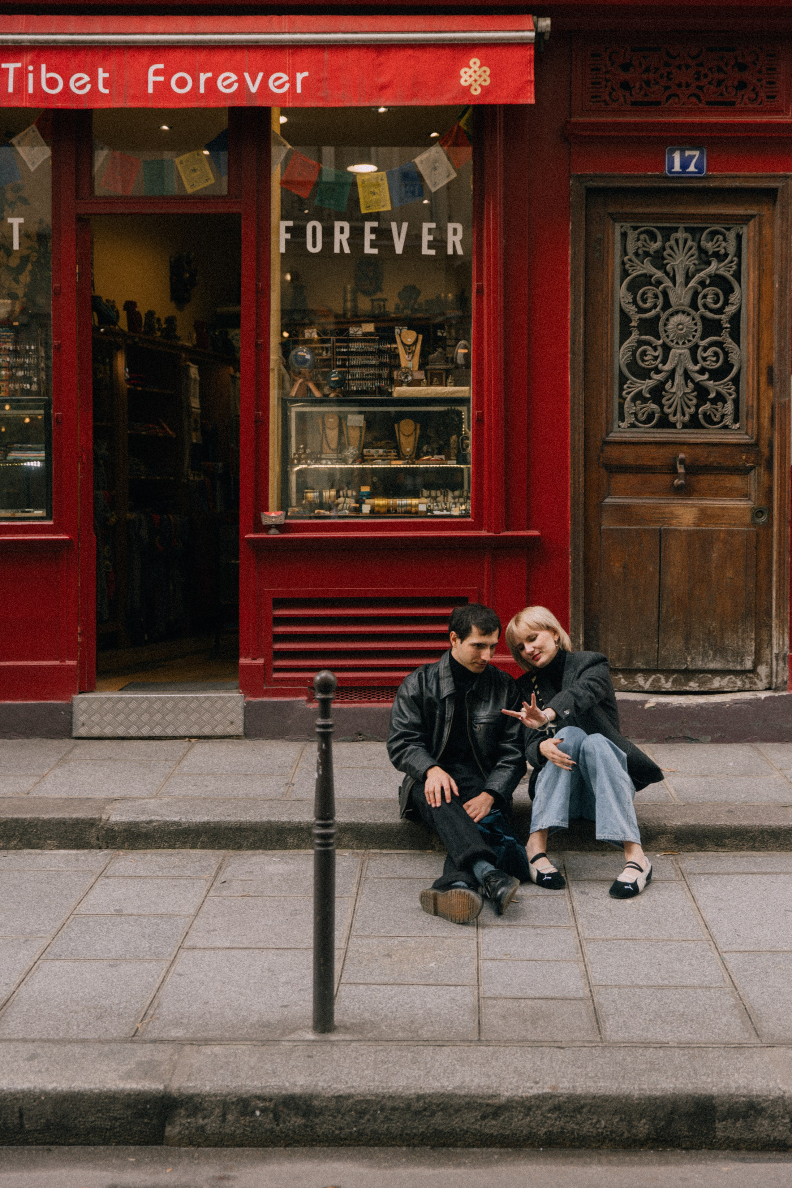 First love is something that lasts forever. Photographer in Paris
