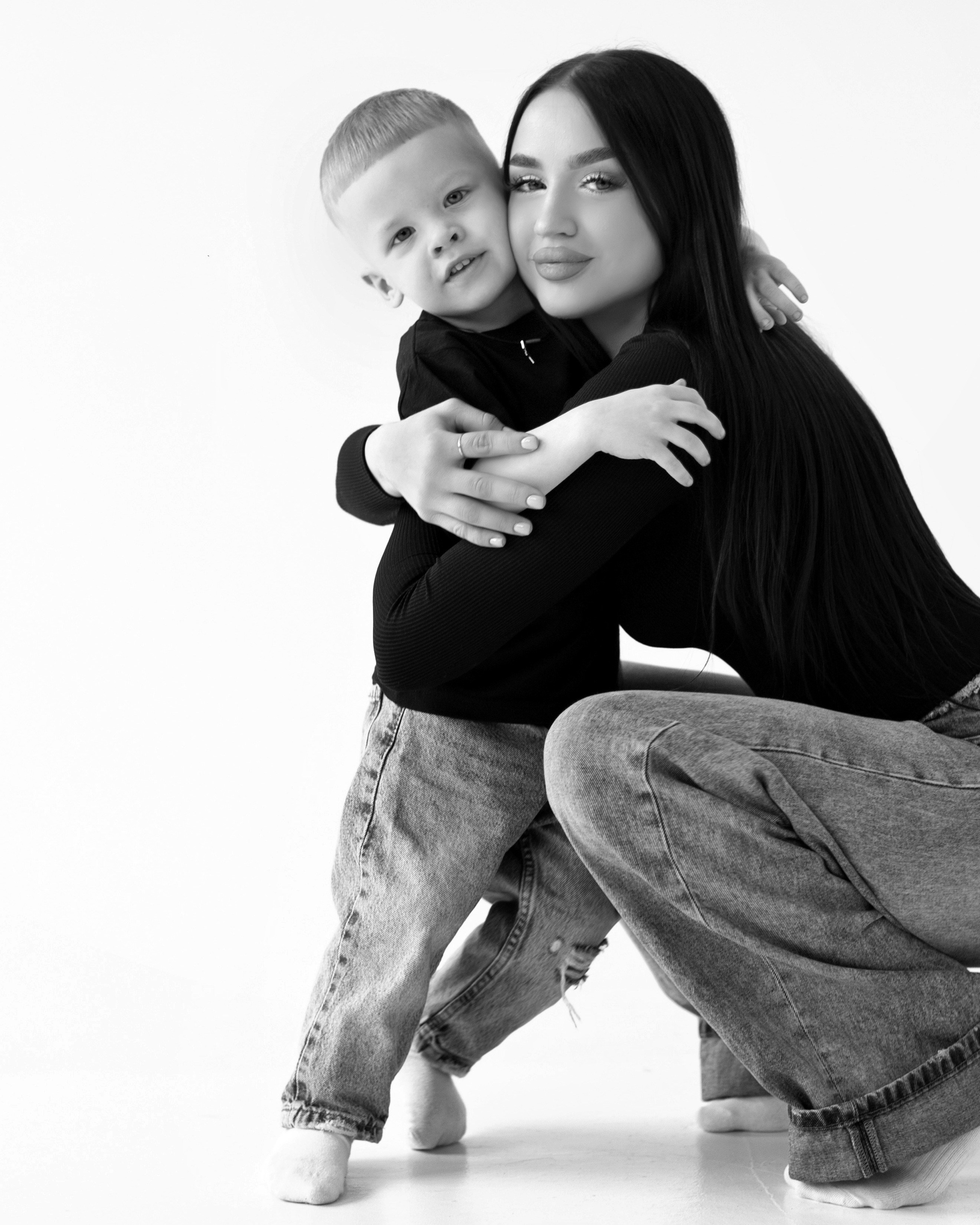 Мама и сыночек. Фотограф Лиана Артемова в Пензе