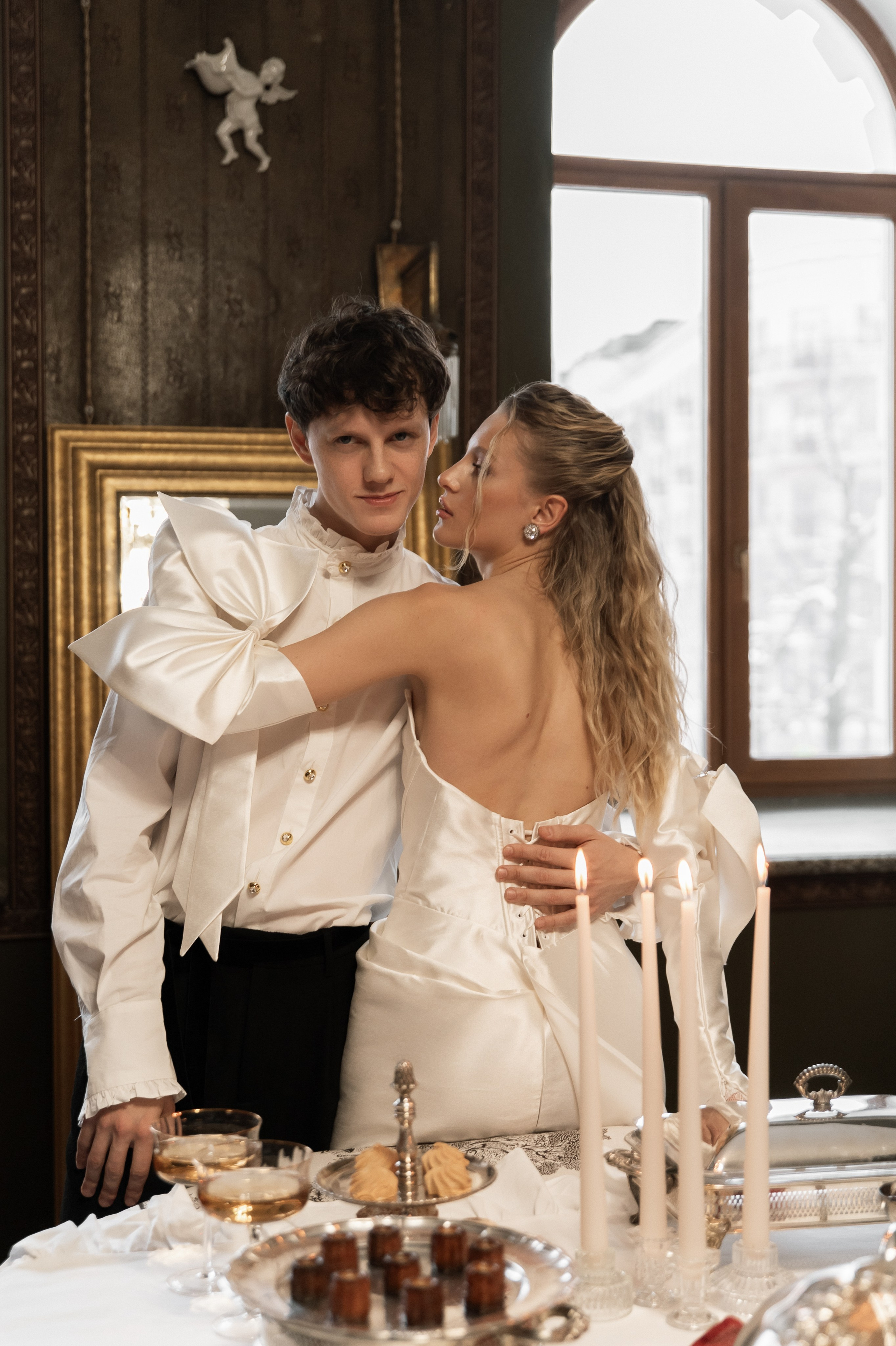 Свадебная съемка в исторической квартире на Чистых прудах. Ярослава Ерина — свадебный фотограф в Москве