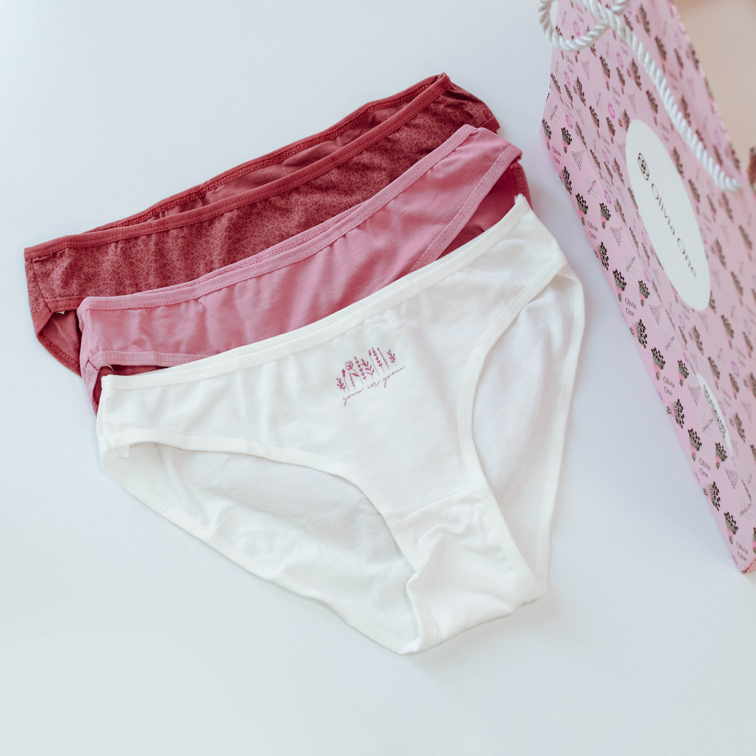 Предметное фото в авторской обработке — Раскладка flat lay — Композици