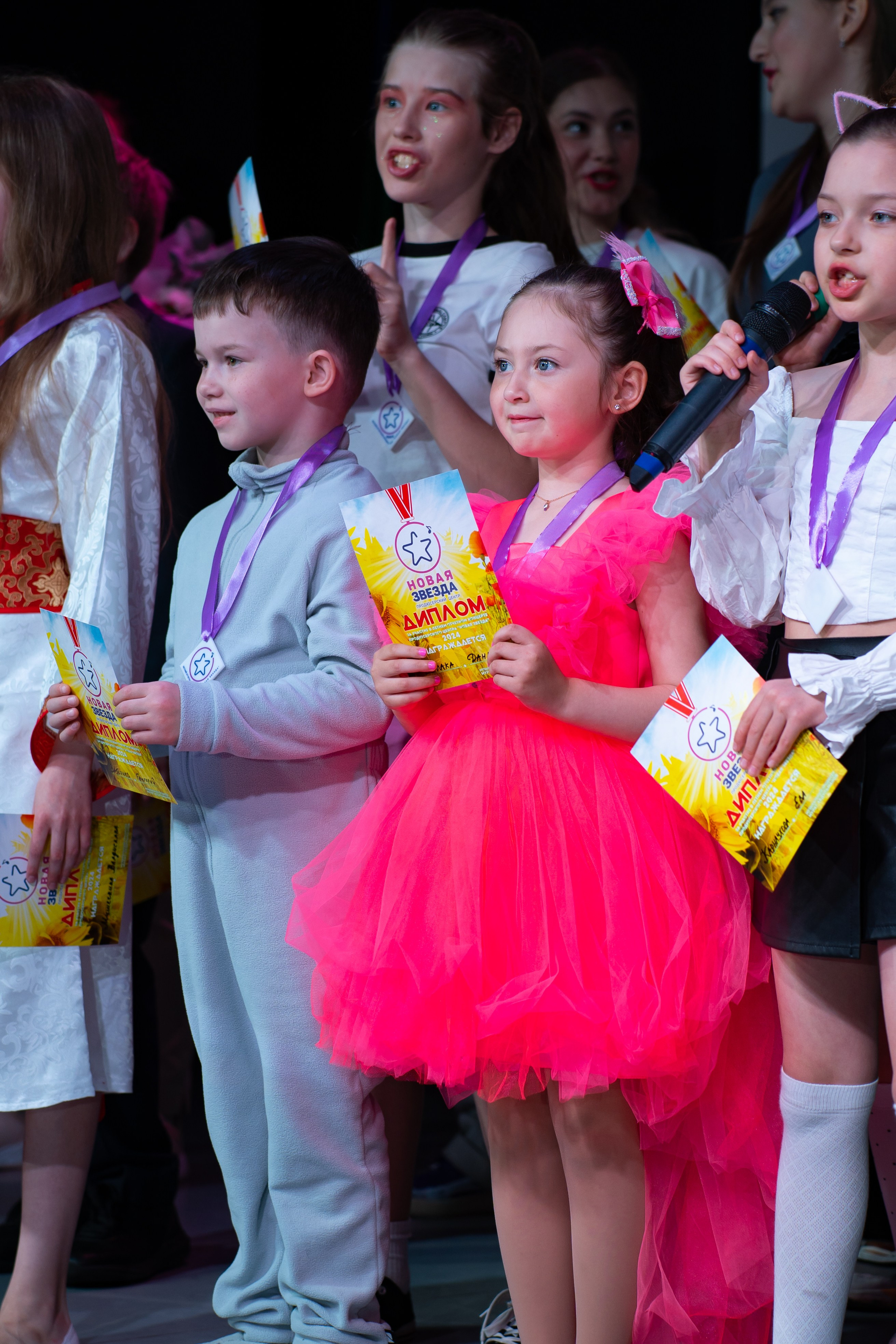Отчетный концерт продюсерского центра «Новая Звезда». Фото / Видеосъемка в Москве