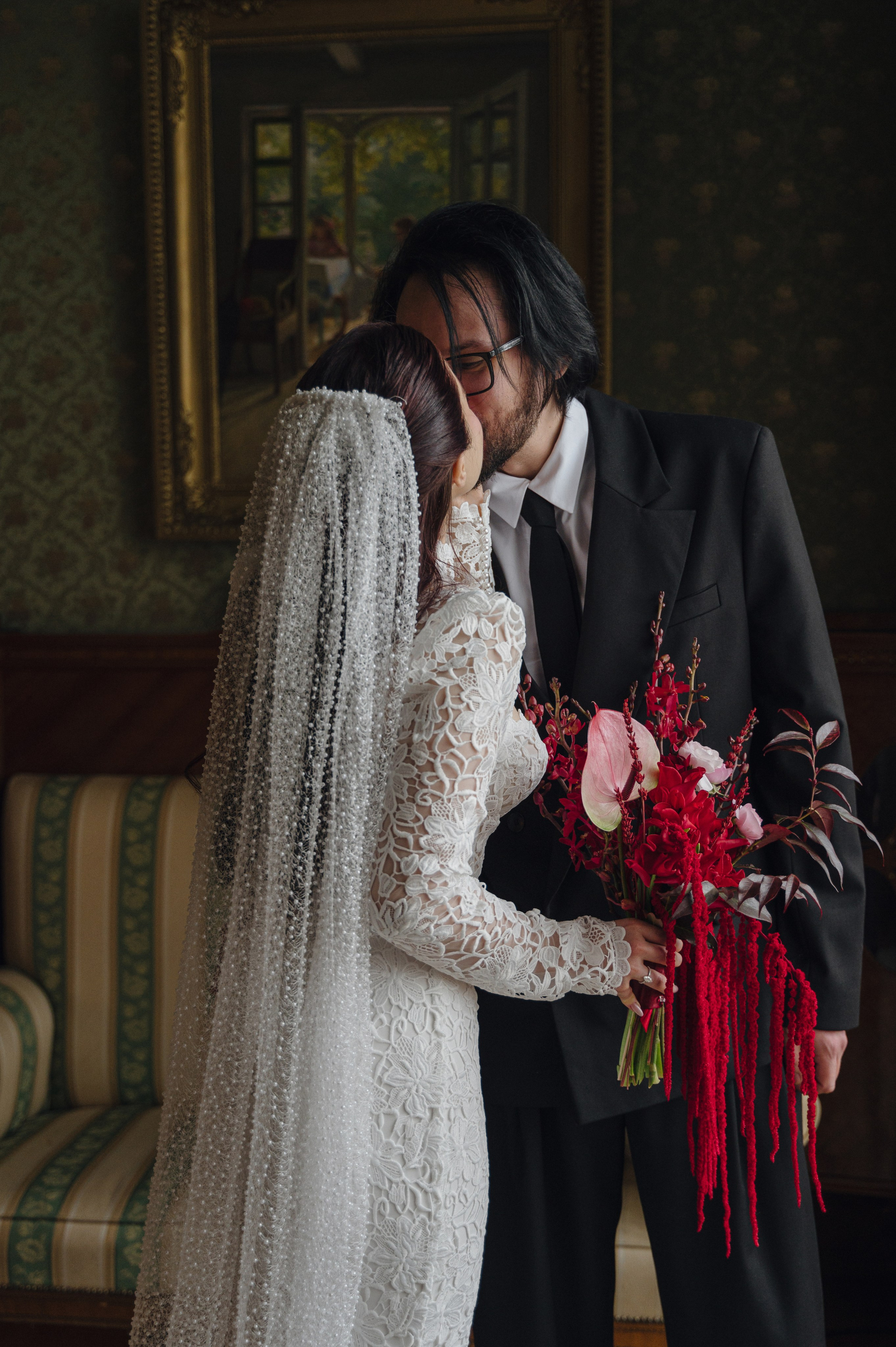 Денис и Анастасия. Метрополь и Особняк Спиридонова. Свадебный фотограф Москва и Санкт-Петербург. Анастасия Чудина