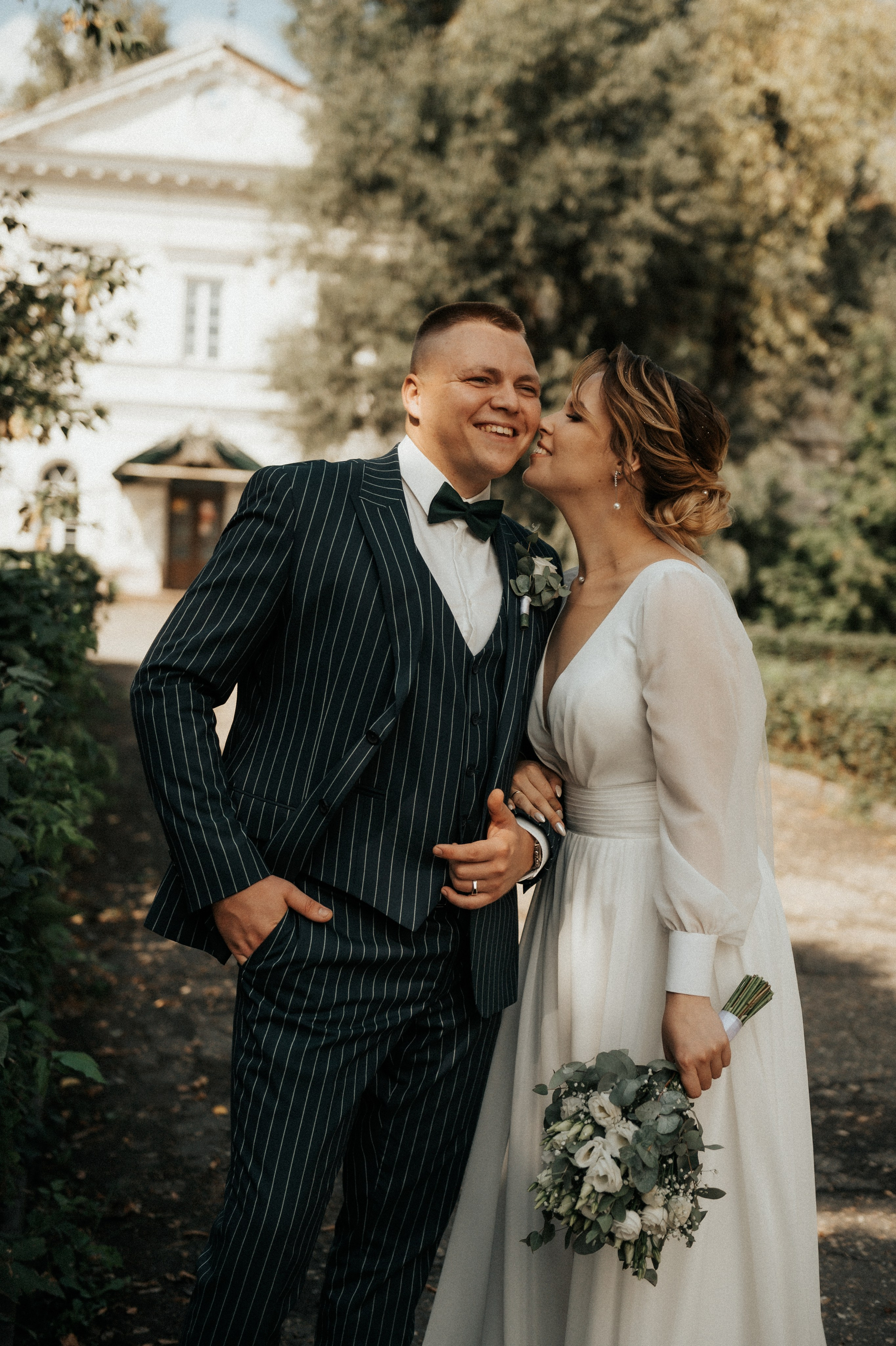 Свадебные фотографии. Фотограф в Барнауле Дарья Бутурлакина. Люби.Цени.Касайся