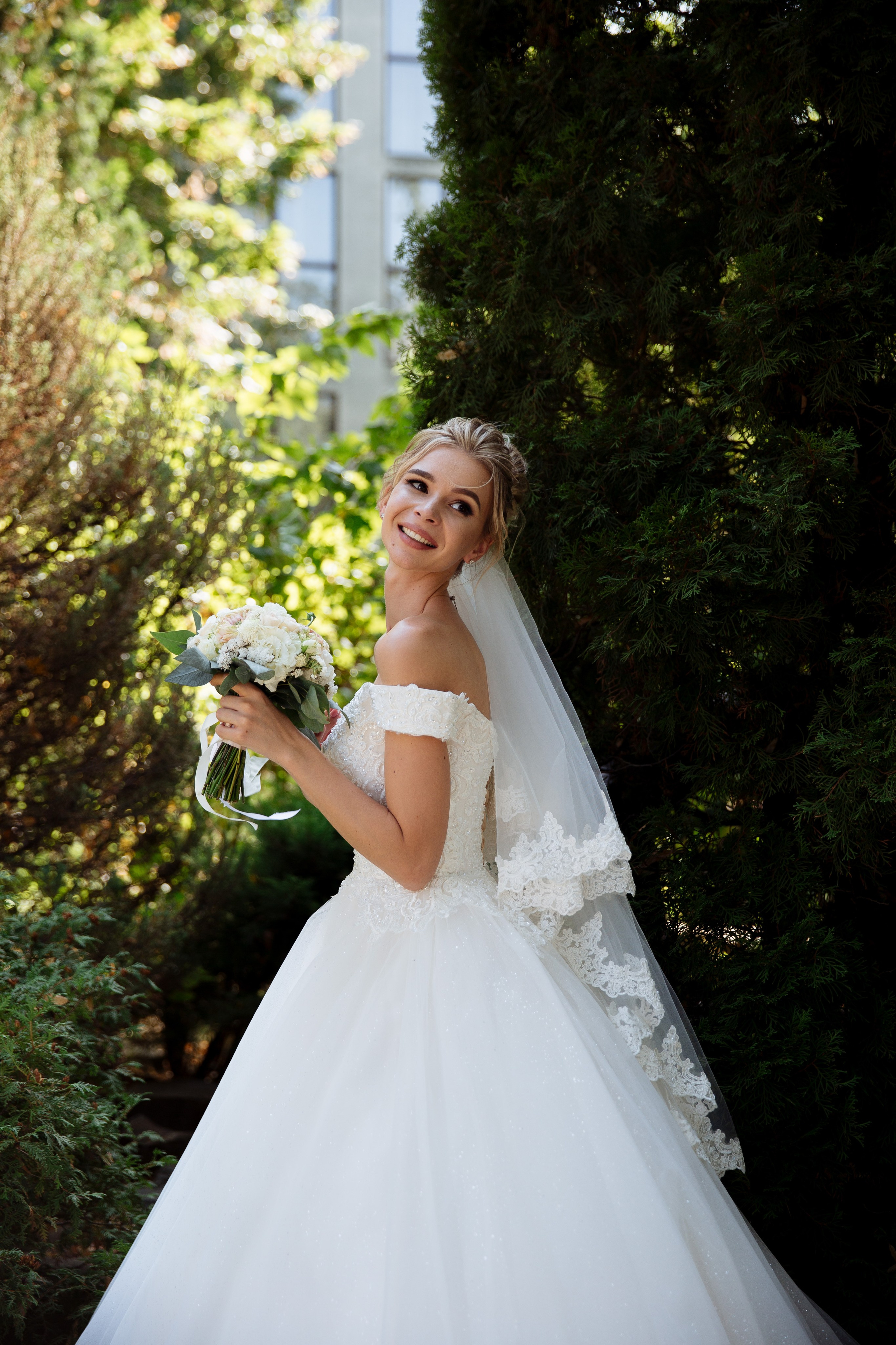 A | A. Свадебный фотограф Ростов-на-Дону Алла Белова