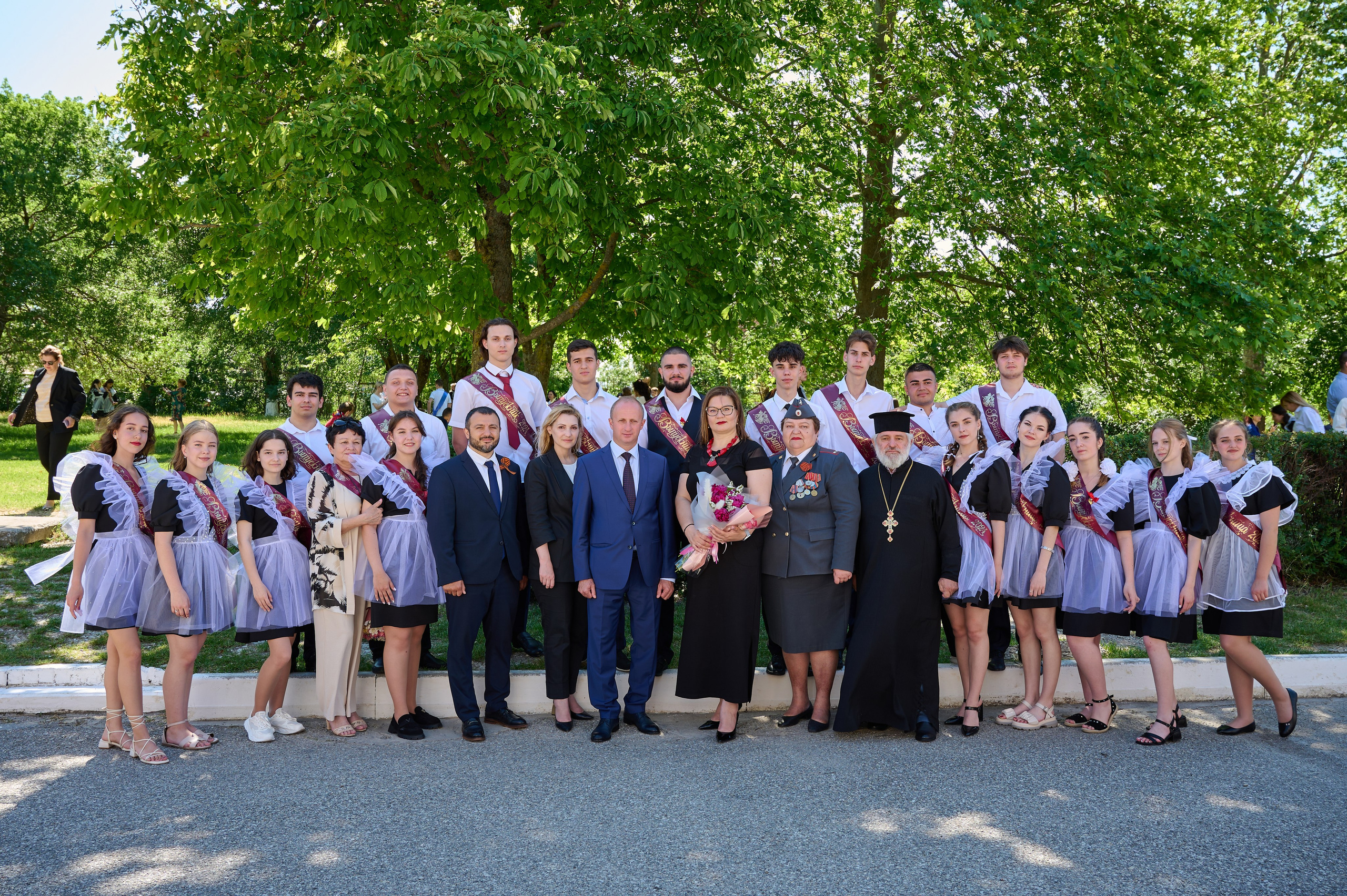 Последний звонок. Жизнь курорта Кабардинка в фотографиях