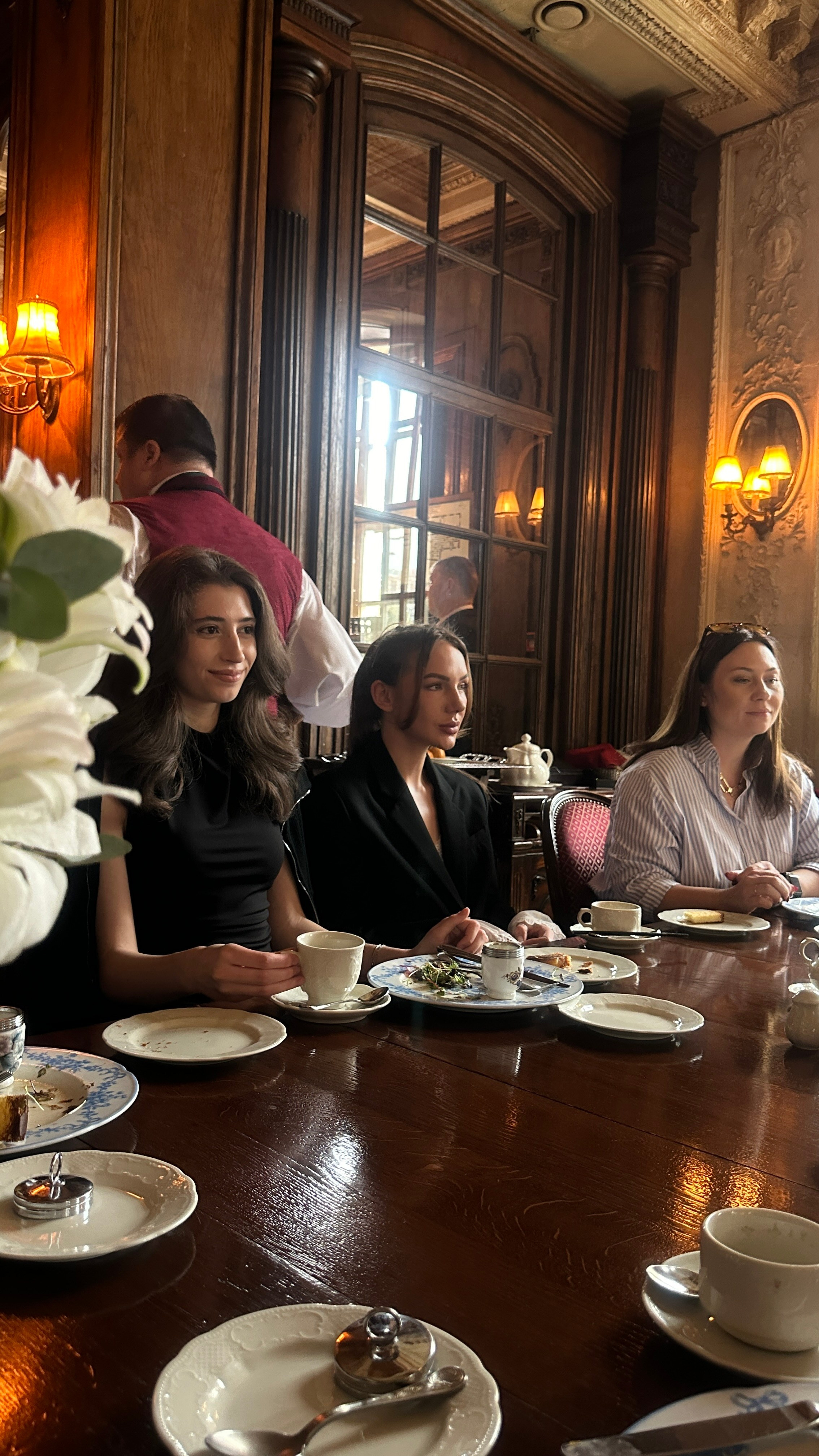 Женские мероприятия — LADY’S BREAKFAST, BRUNCH — PROMO. Jane Kudryavtseva | MODEL PHOTO & PORTRAIT