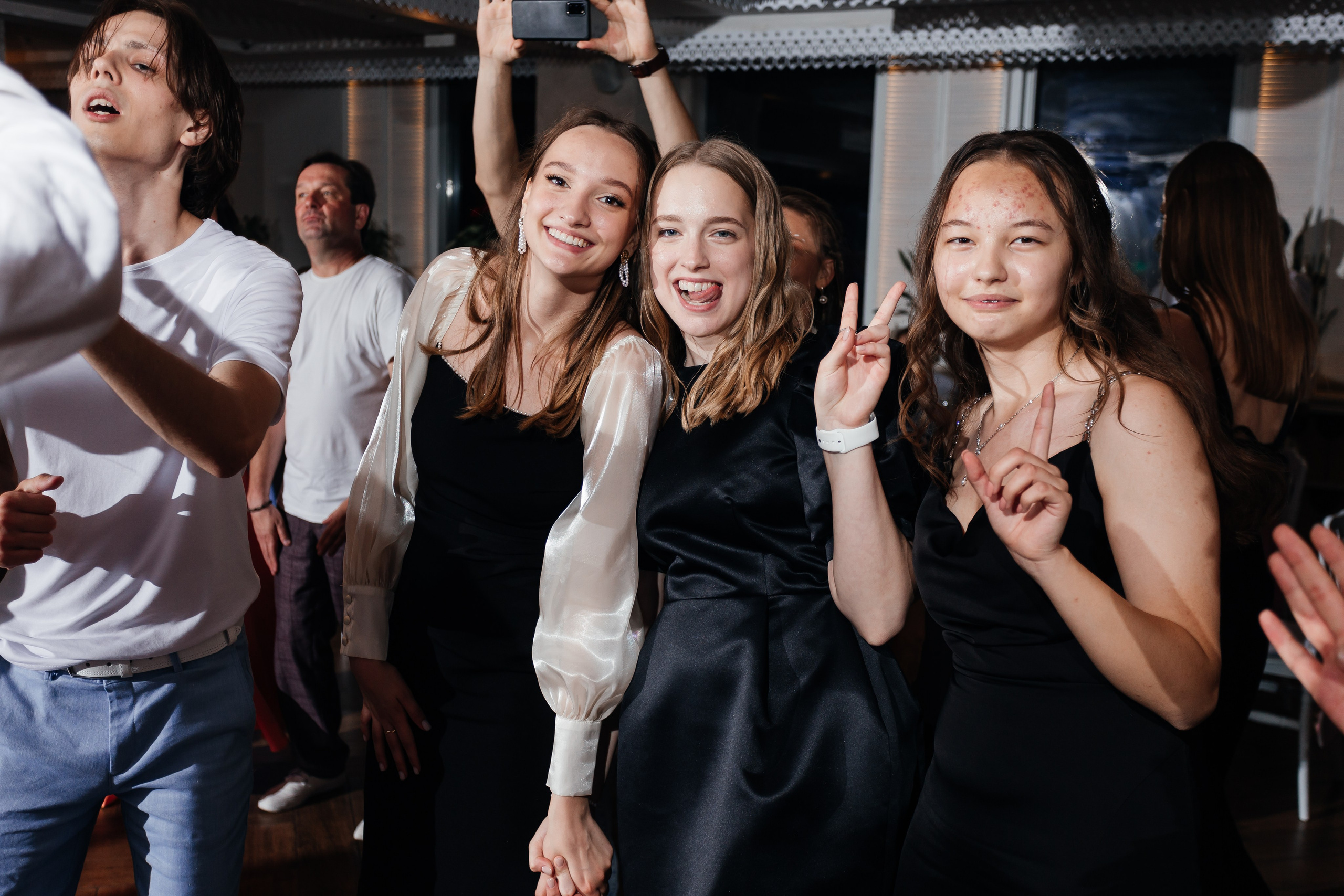 Выпускной 11 «А». Школа № 42. Свадебный фотограф в Краснодаре Николай Крауз