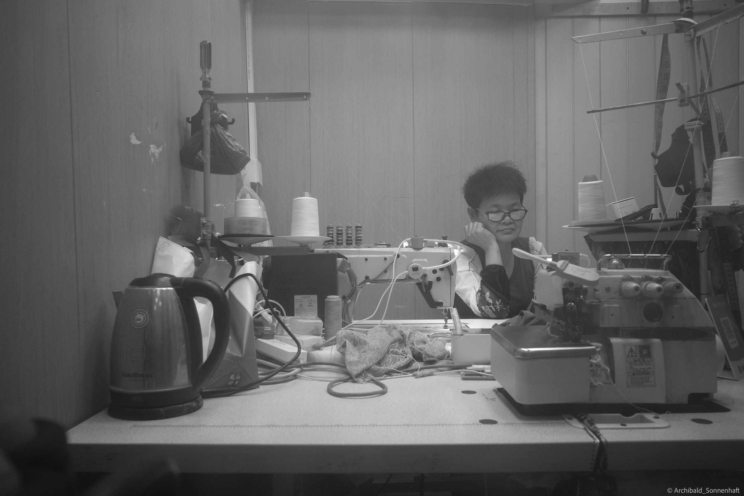 Shipai Urban Village. Photographer in Guangzhou, China. Archibald Sonnenhaft