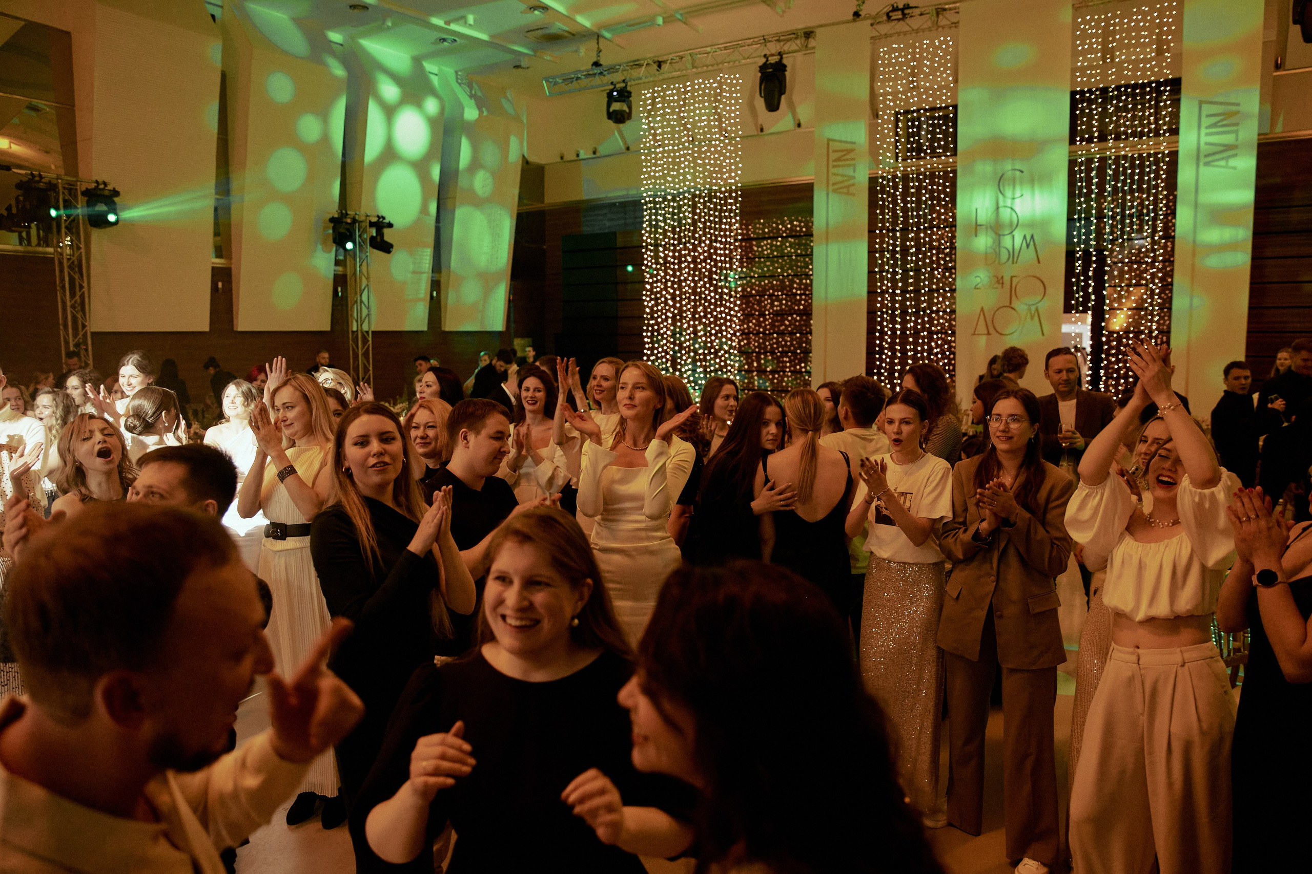 АВАЛОН. Happy New Year. Дмитрий Мазуркевич: Профессиональный Репортажный Фотограф