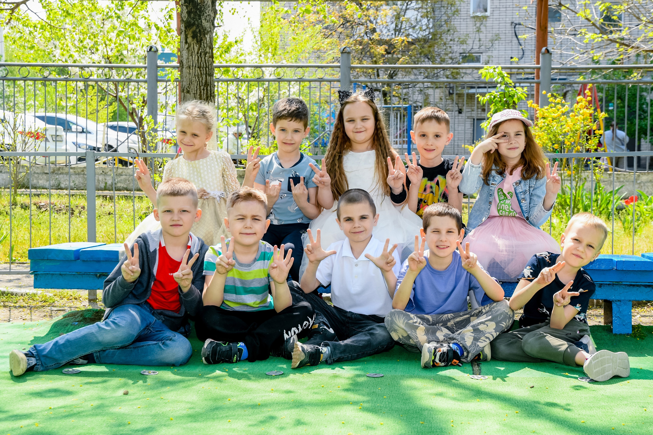 Фотосессия для выпускного альбома на прогулке. Вячеслав Скрипник Фотограф Краснодар
