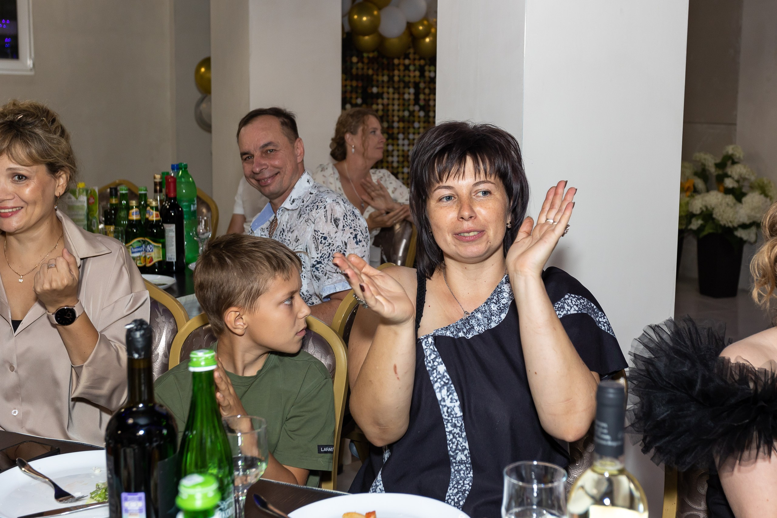 Вручение аттестата и выпускной вечер. Выпускные альбомы Майкоп, Краснодар Елена Золотарева