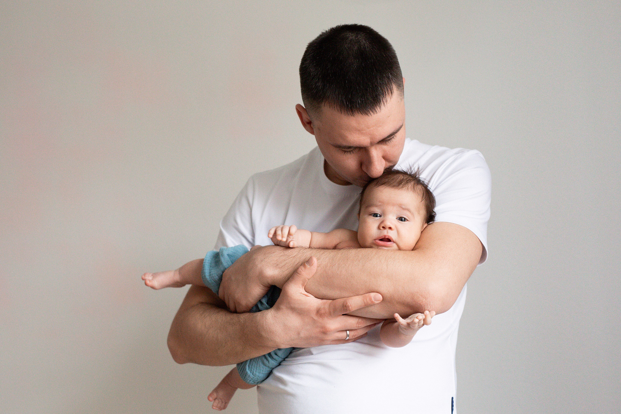 Оля, Андрей, Даня и Паша, домашняя фотосессия с грудничком. Семейный фотограф в Москве Марина Петра