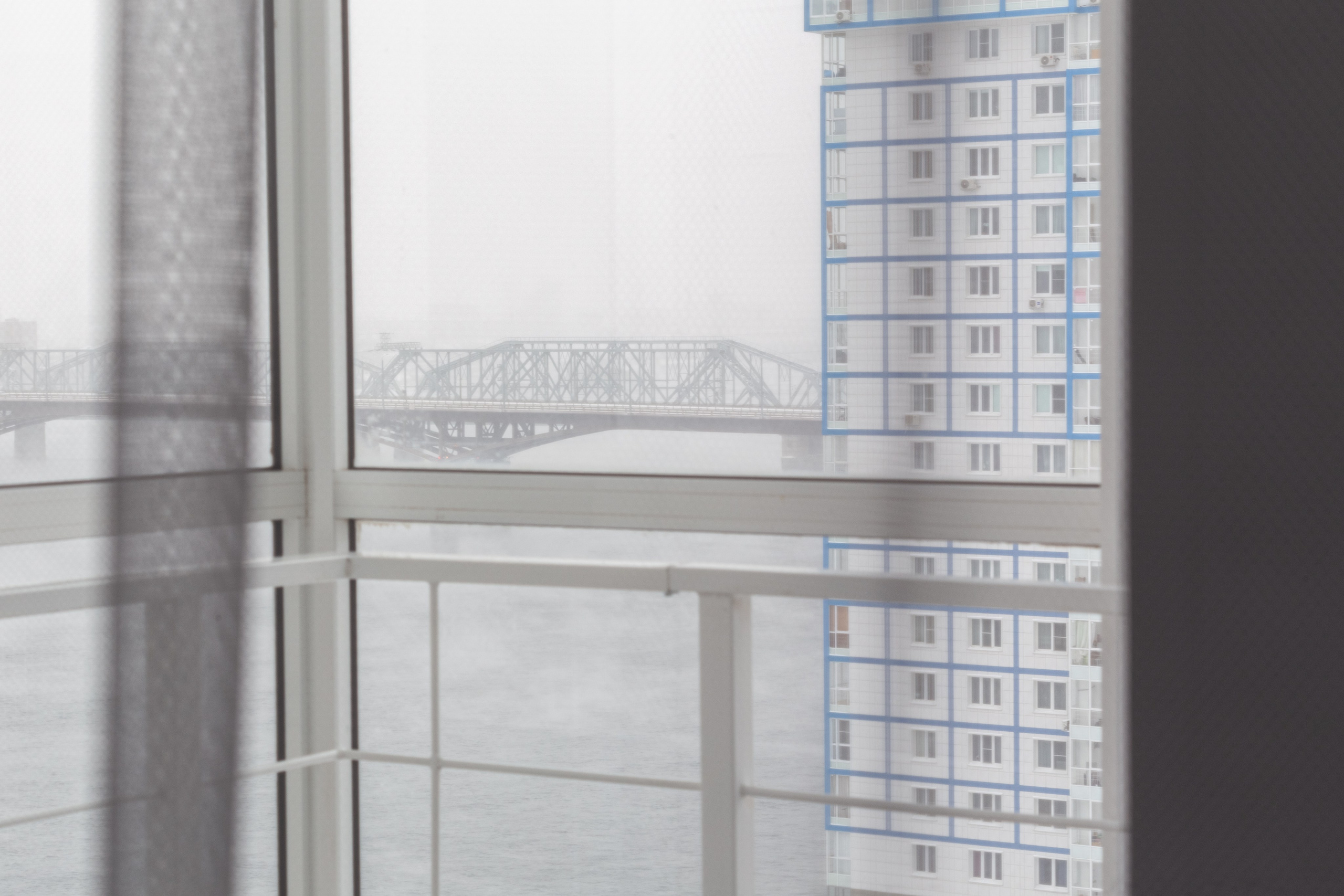 Фотосъемка для посуточной аренды по адресу ул. Лесников, д. 25. Интерьерный фотограф и ретушер в Красноярске Денис Антропов