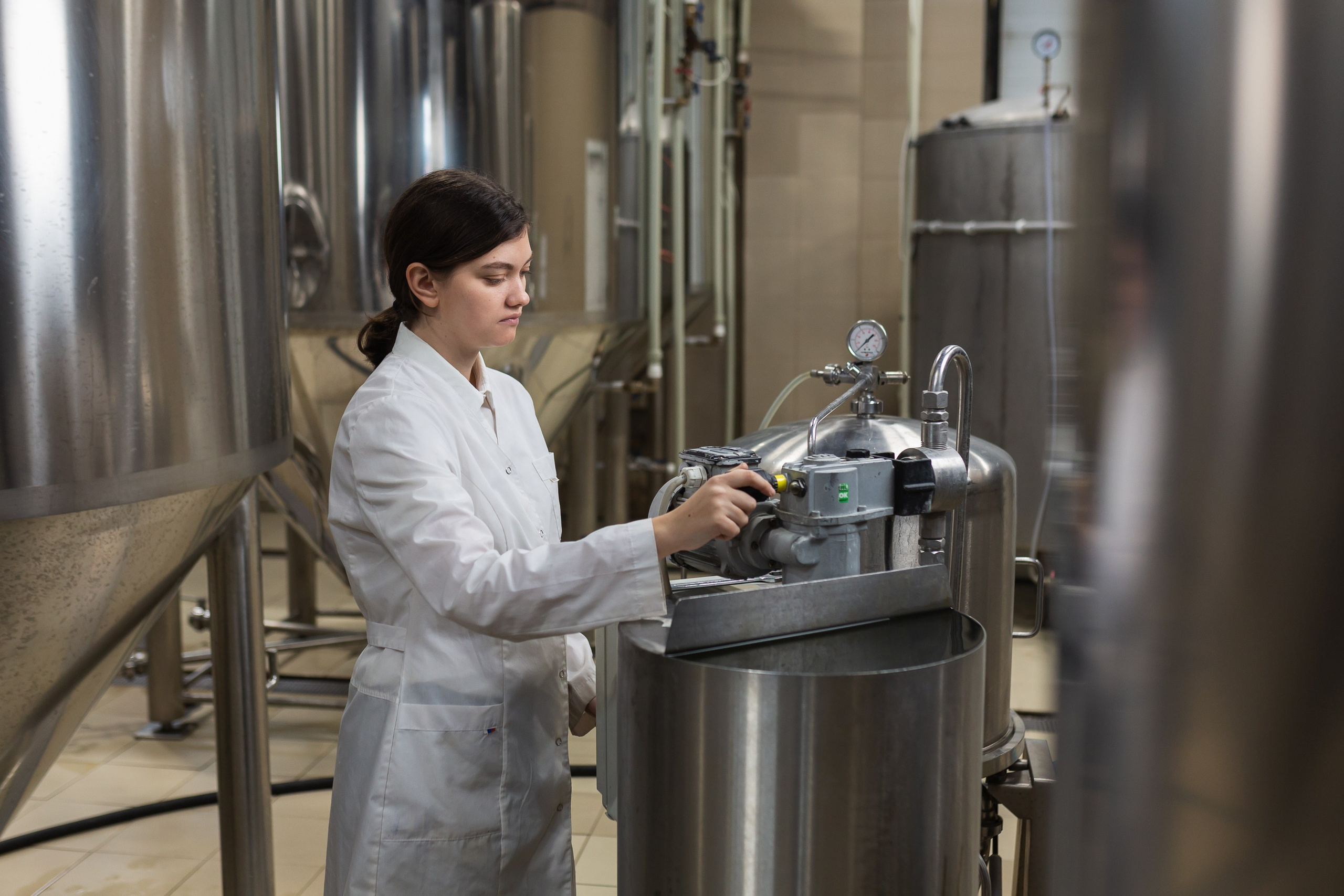 Фотографии с производства. Roman — Репортажный фотограф в Новосибирске