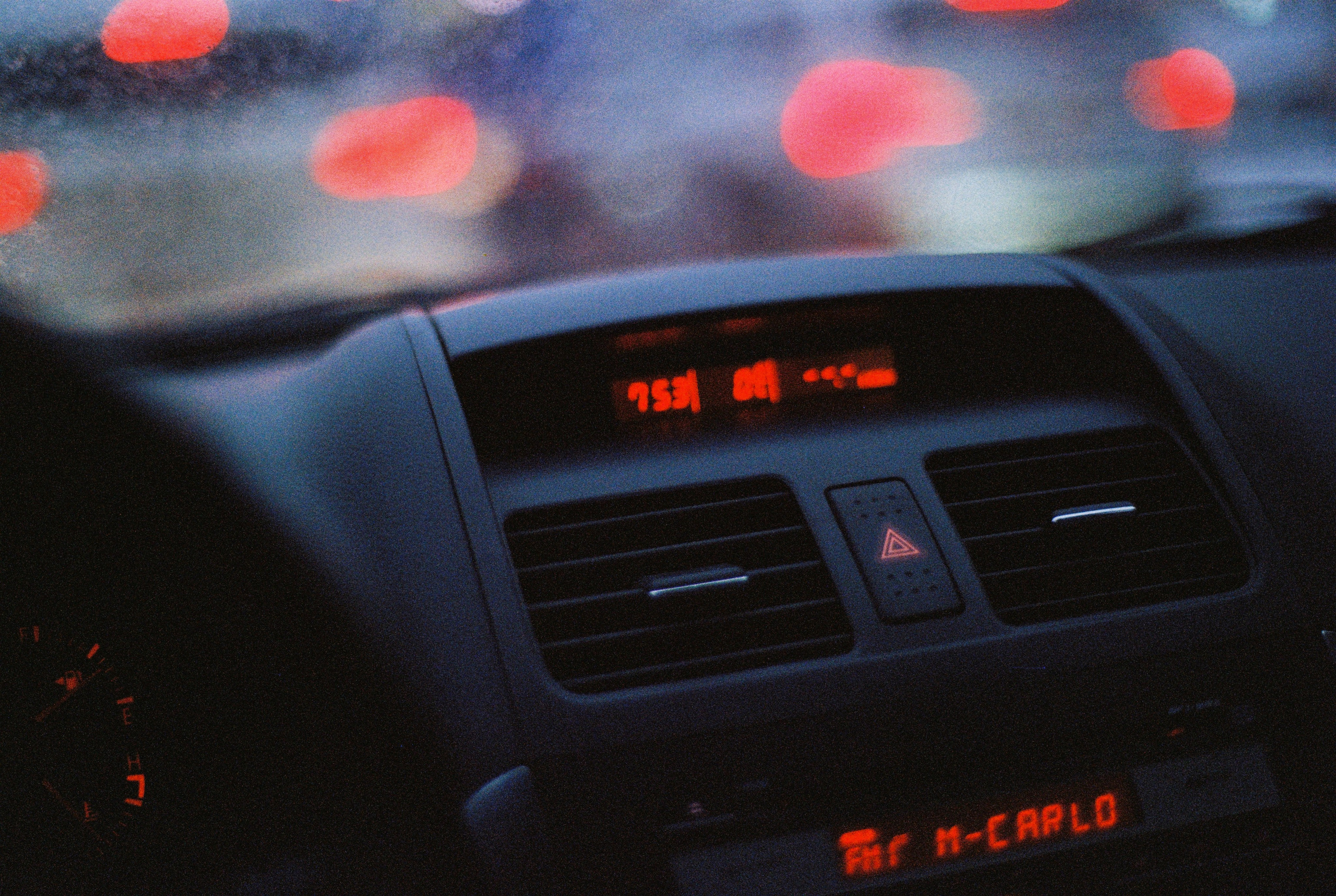 Плёночная весна 2025. Илья Михачёв Фотограф ПРО людей