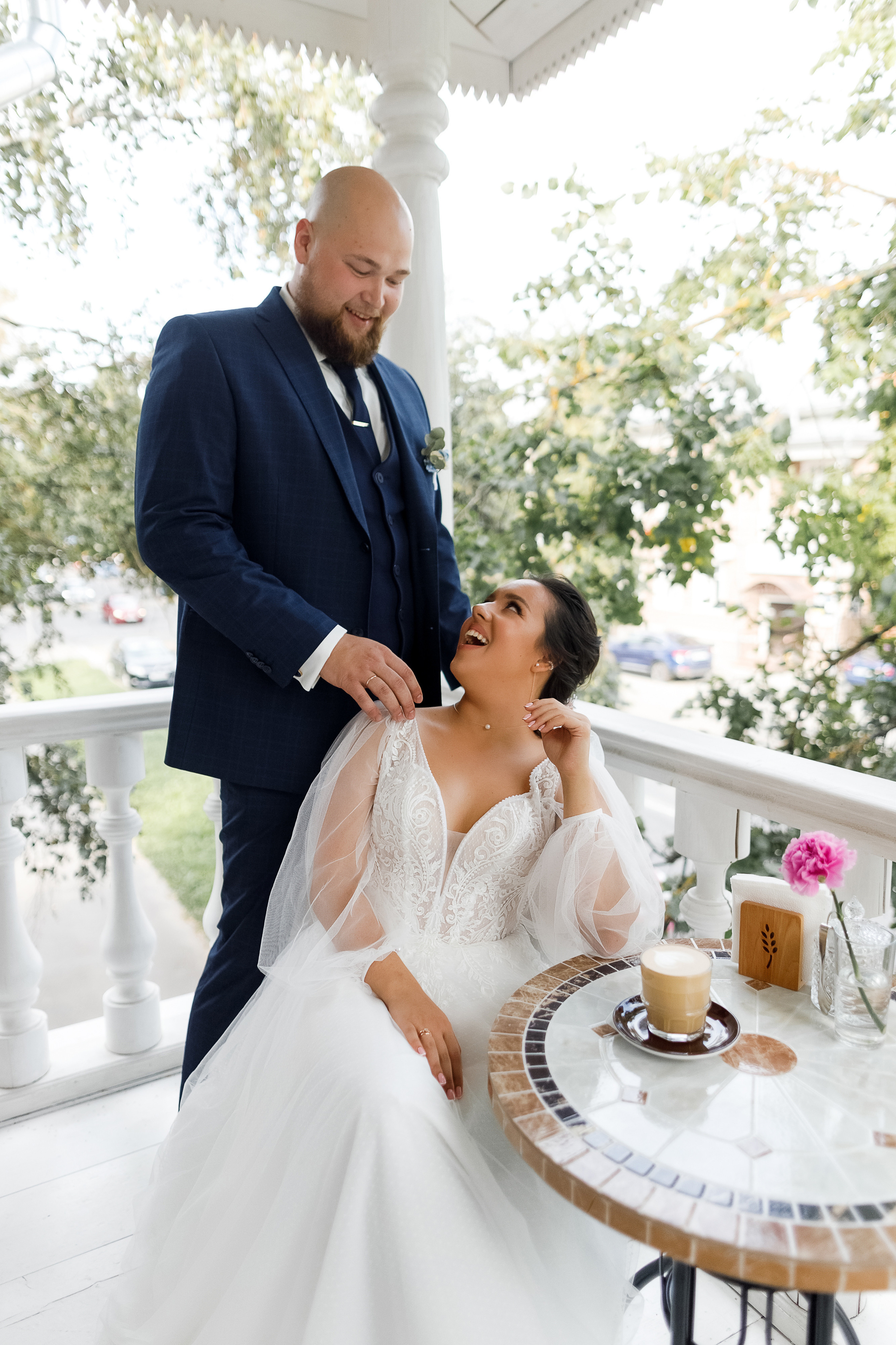 Невероятное появление невесты на свадебном ужине. Олег Сверчков | Свадебный фотограф Вологда