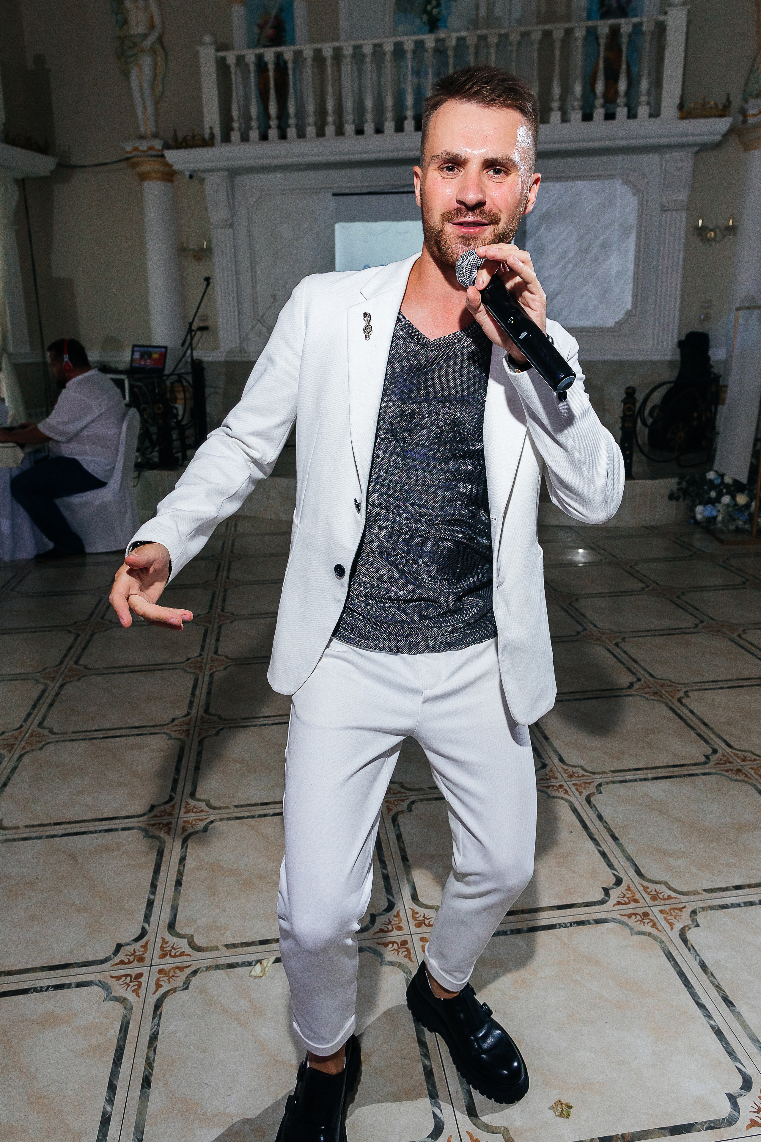 Невероятное появление невесты на свадебном ужине. Олег Сверчков | Свадебный фотограф Вологда