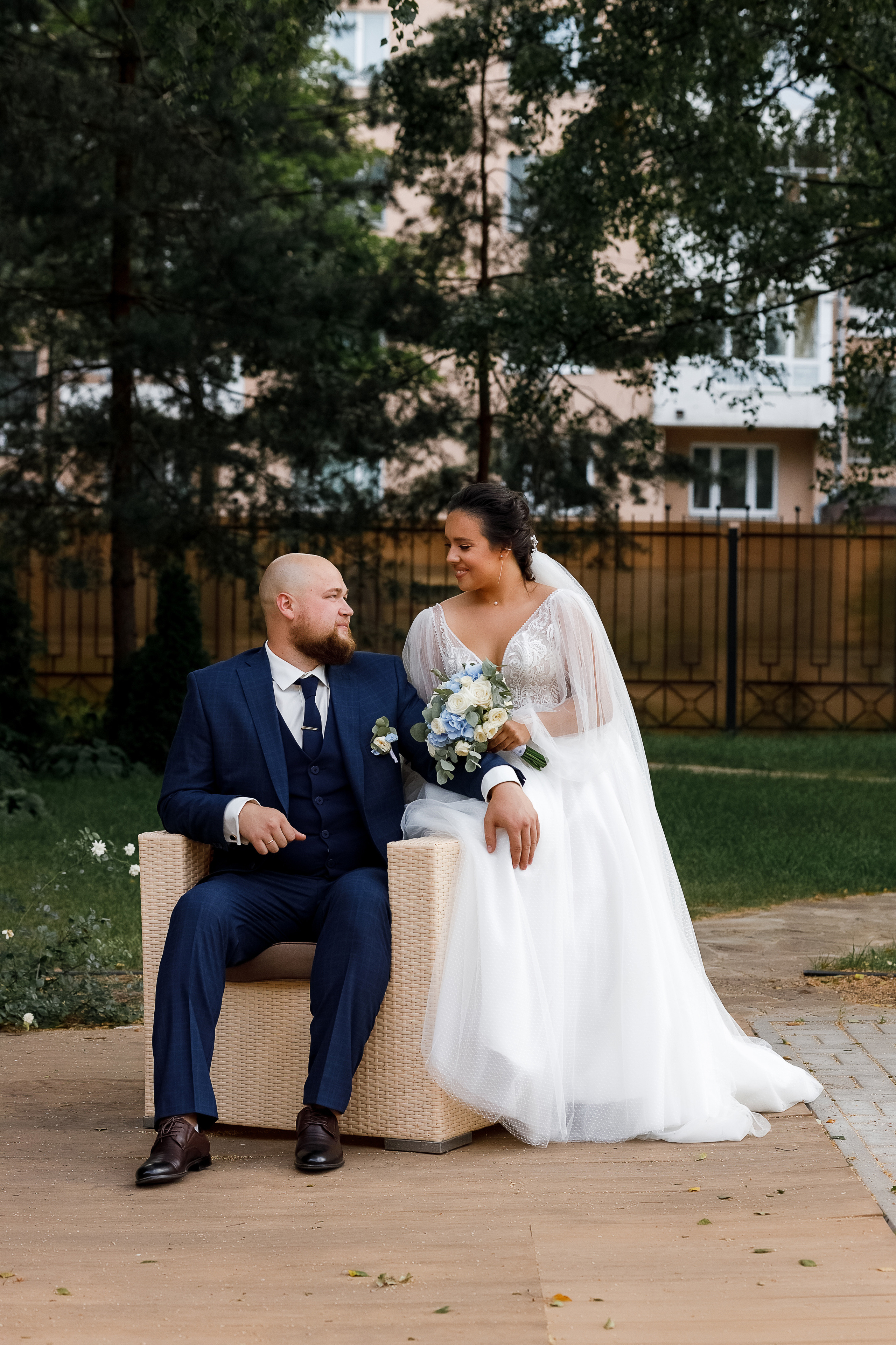 Невероятное появление невесты на свадебном ужине. Олег Сверчков | Свадебный фотограф Вологда