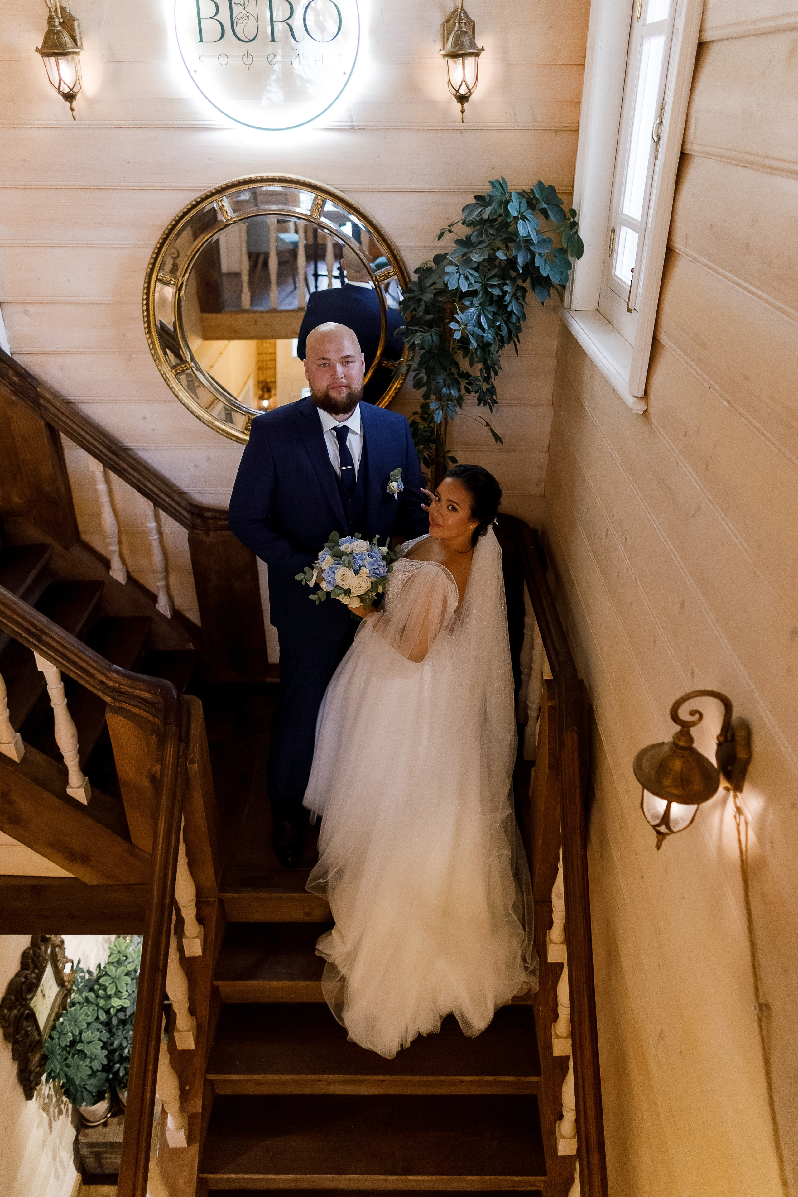 Невероятное появление невесты на свадебном ужине. Олег Сверчков | Свадебный фотограф Вологда