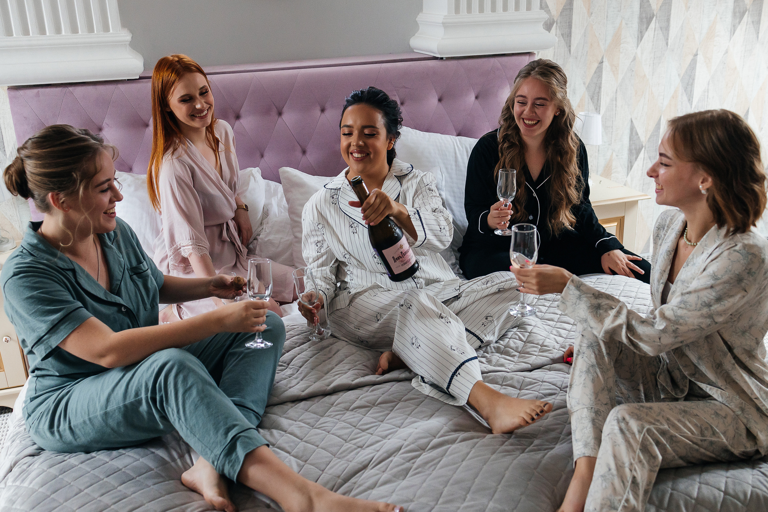 Невероятное появление невесты на свадебном ужине. Олег Сверчков | Свадебный фотограф Вологда