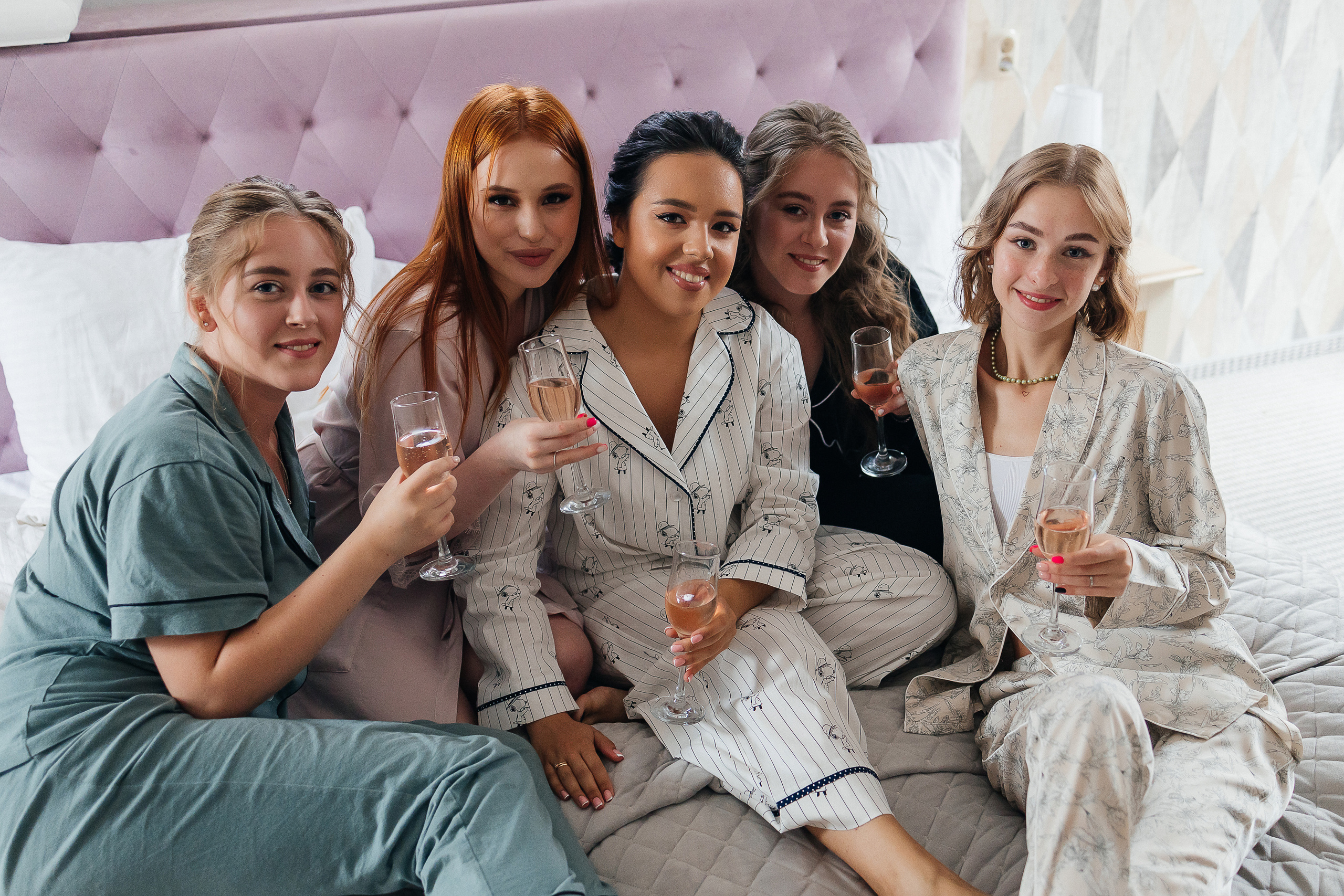 Невероятное появление невесты на свадебном ужине. Олег Сверчков | Свадебный фотограф Вологда