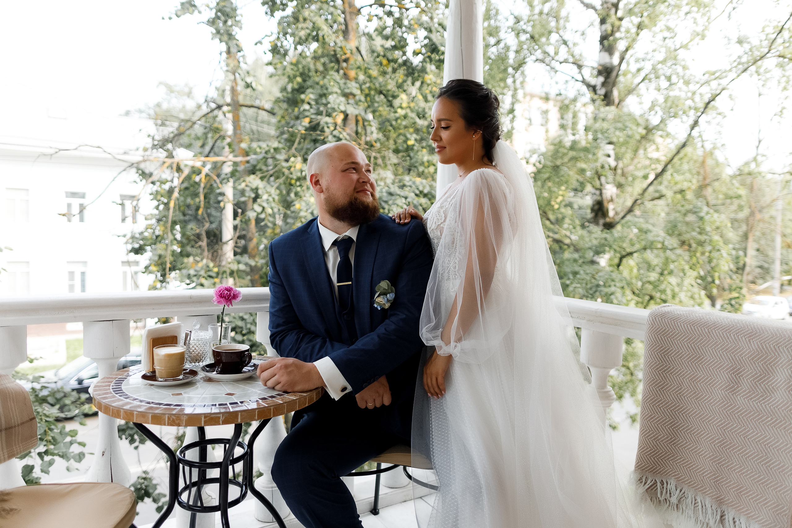 Невероятное появление невесты на свадебном ужине. Олег Сверчков | Свадебный фотограф Вологда