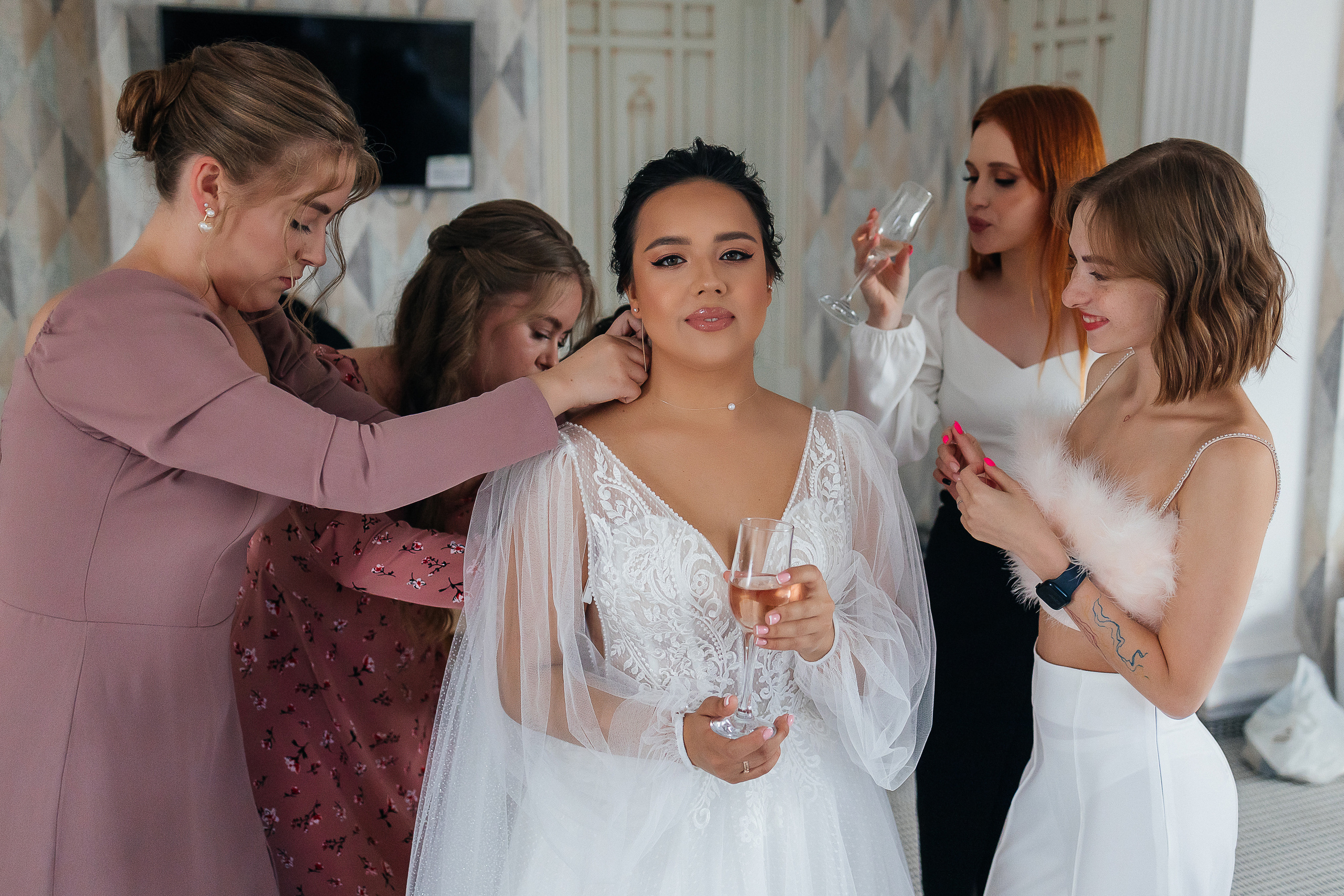 Невероятное появление невесты на свадебном ужине. Олег Сверчков | Свадебный фотограф Вологда