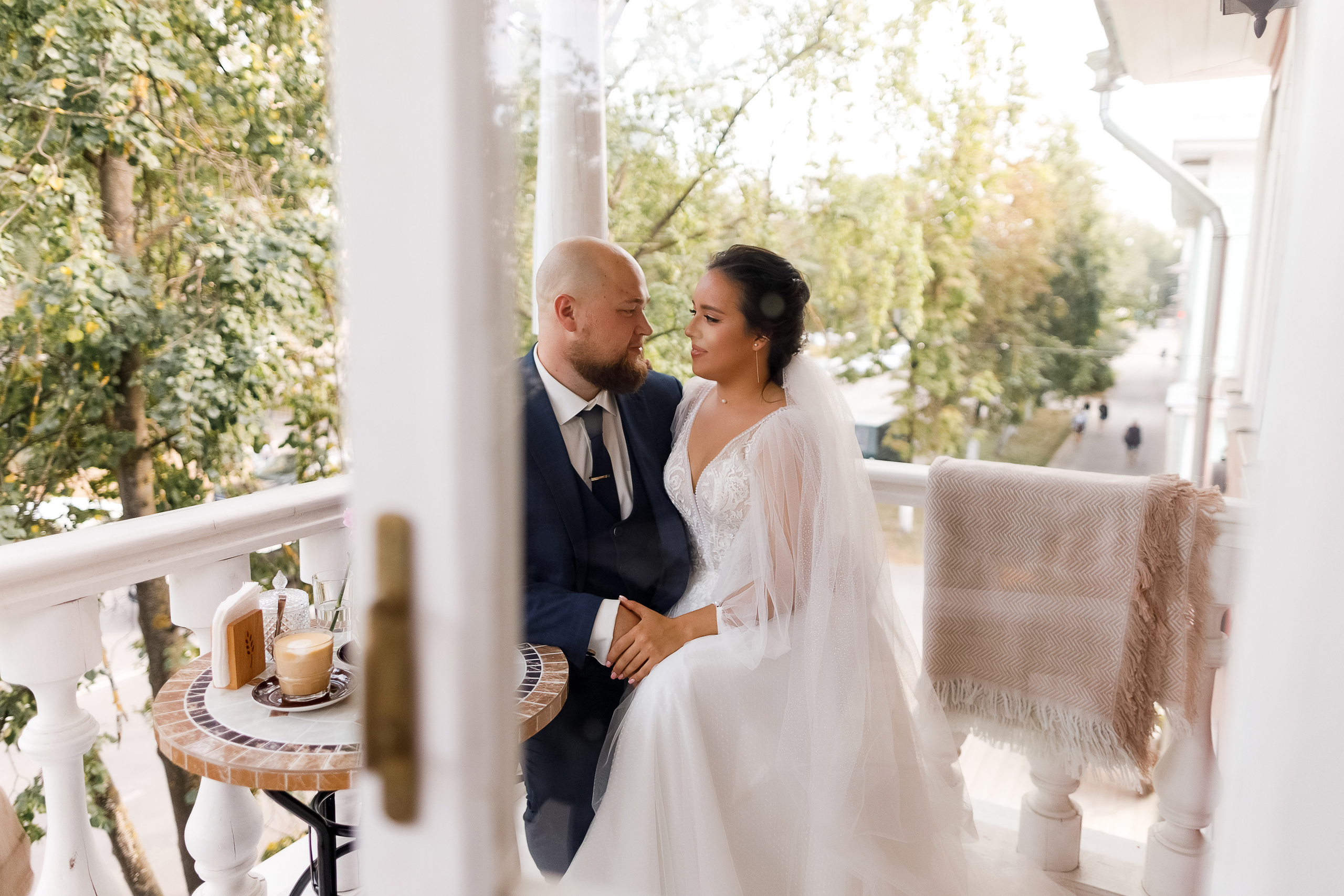 Невероятное появление невесты на свадебном ужине. Олег Сверчков | Свадебный фотограф Вологда