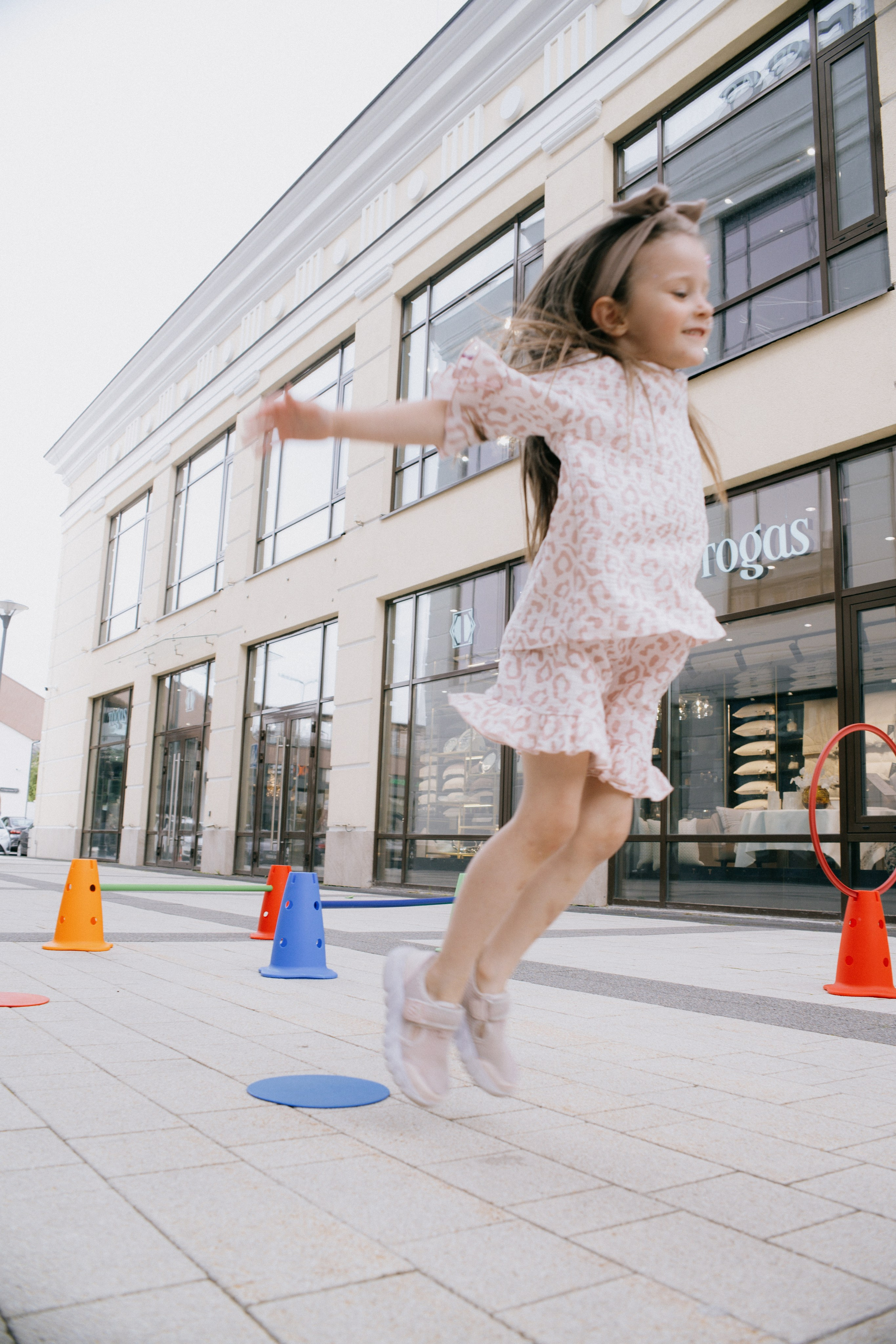 OK Mag SUMMER FEST 2025. Бэкстейдж и репортажный фотограф в Москве Артем Онацко