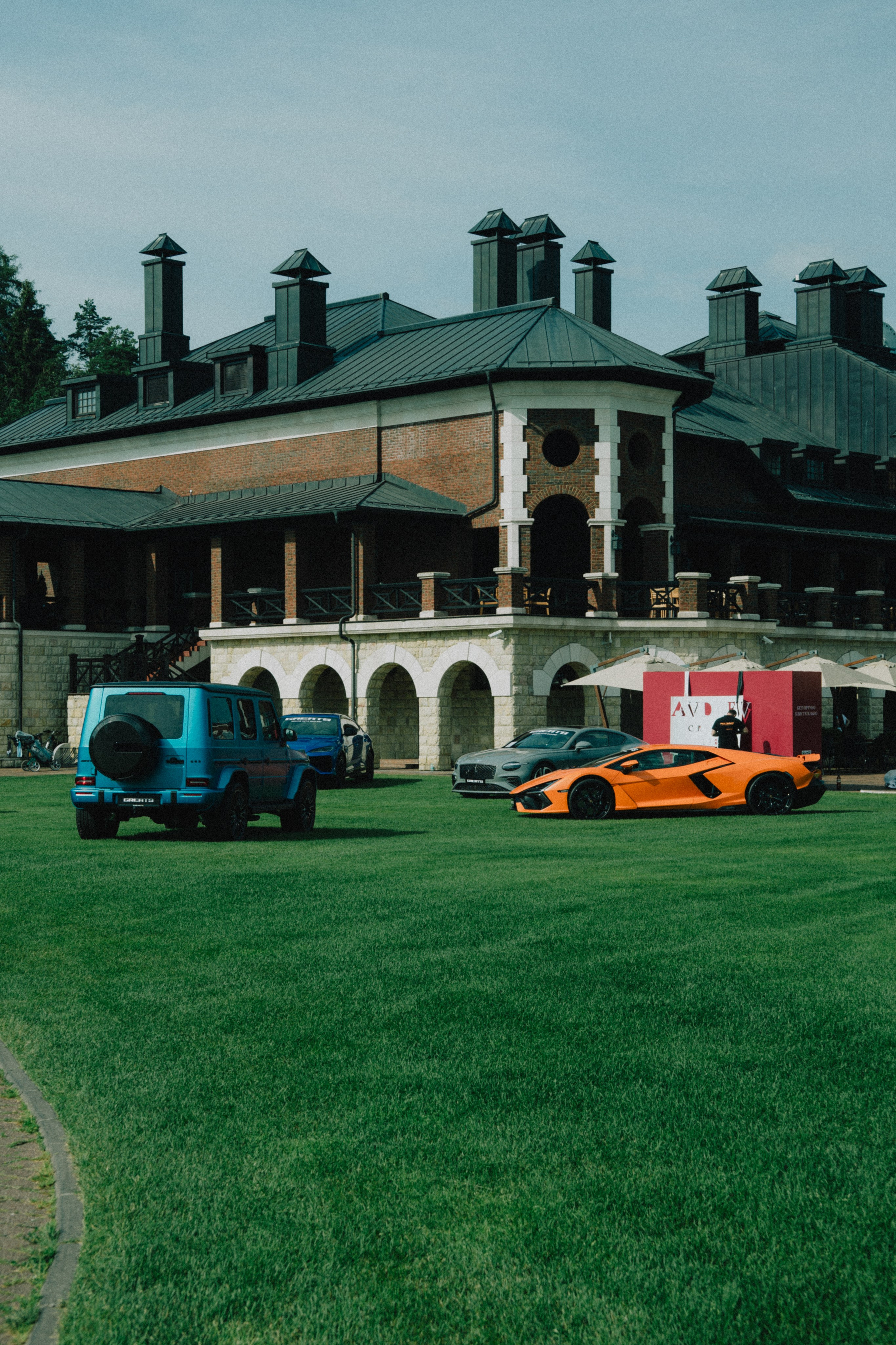 Журнал «ГОЛЬФ» Пестово. Бэкстейдж и репортажный фотограф в Москве Артем Онацко