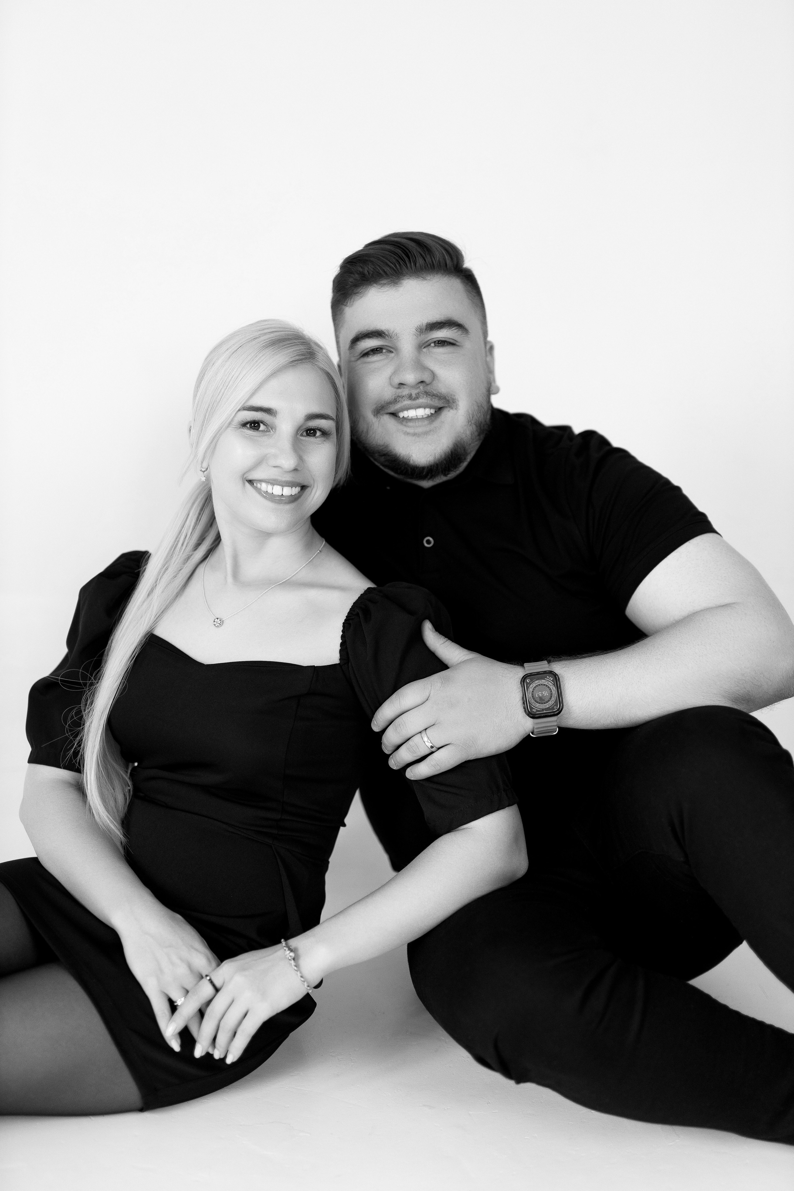 Семейная фотосессия монохром. Свадебный и семейный фотограф в Алматы Алексей Балышев