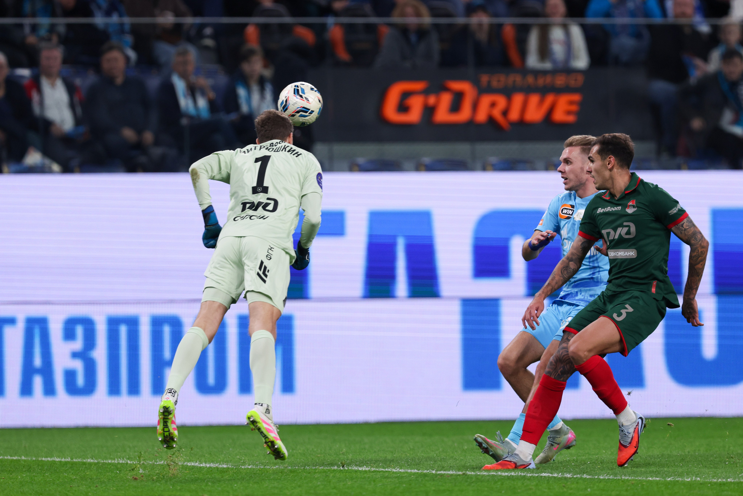 ФК «Зенит» — ФК «Локомотив» 14 тур РПЛ 01.11.2025. Спортивный и репортажный фотограф Антон Тереханов