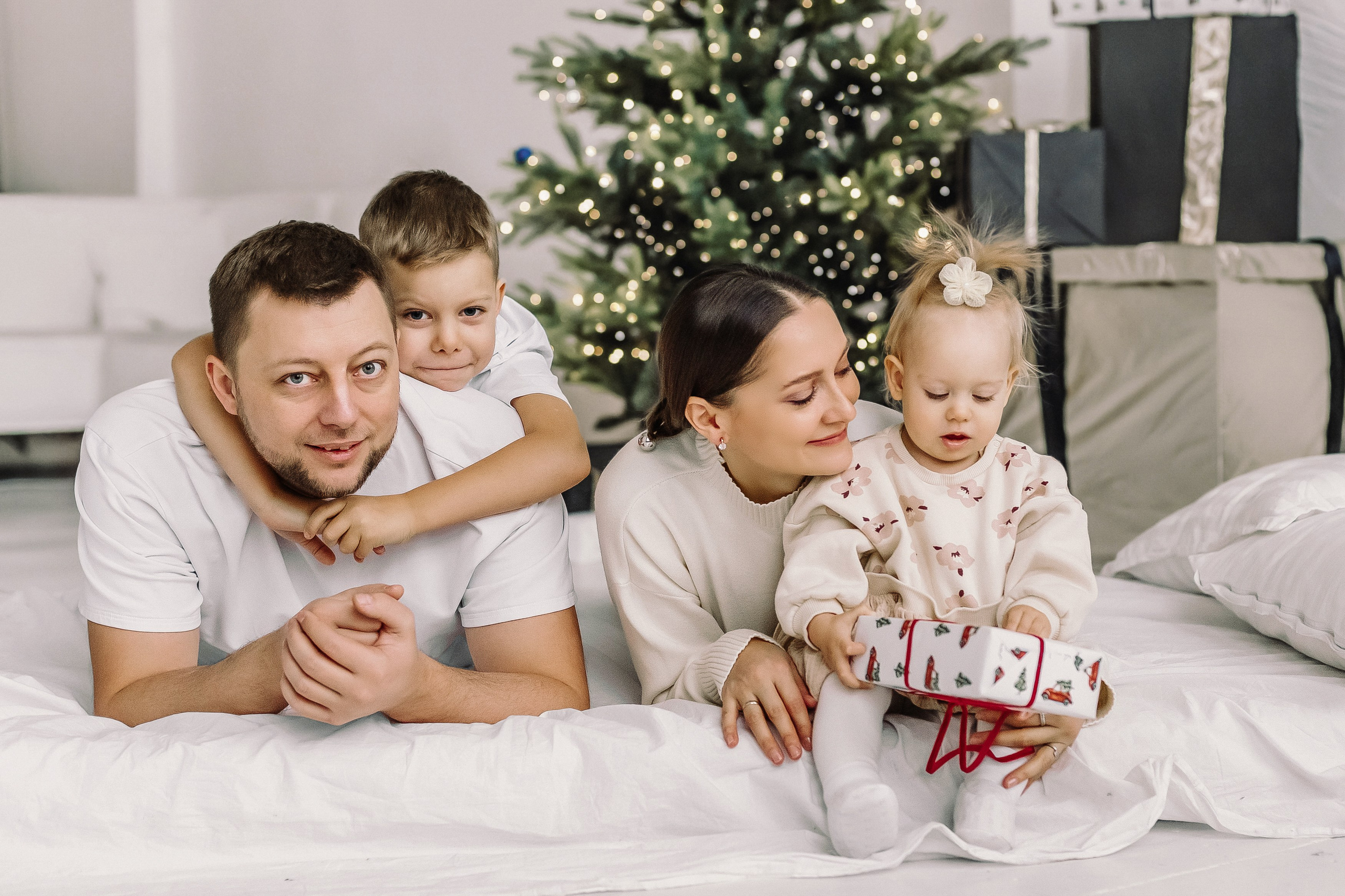 Семья, новый год. Портретный и семейный фотограф в Минске