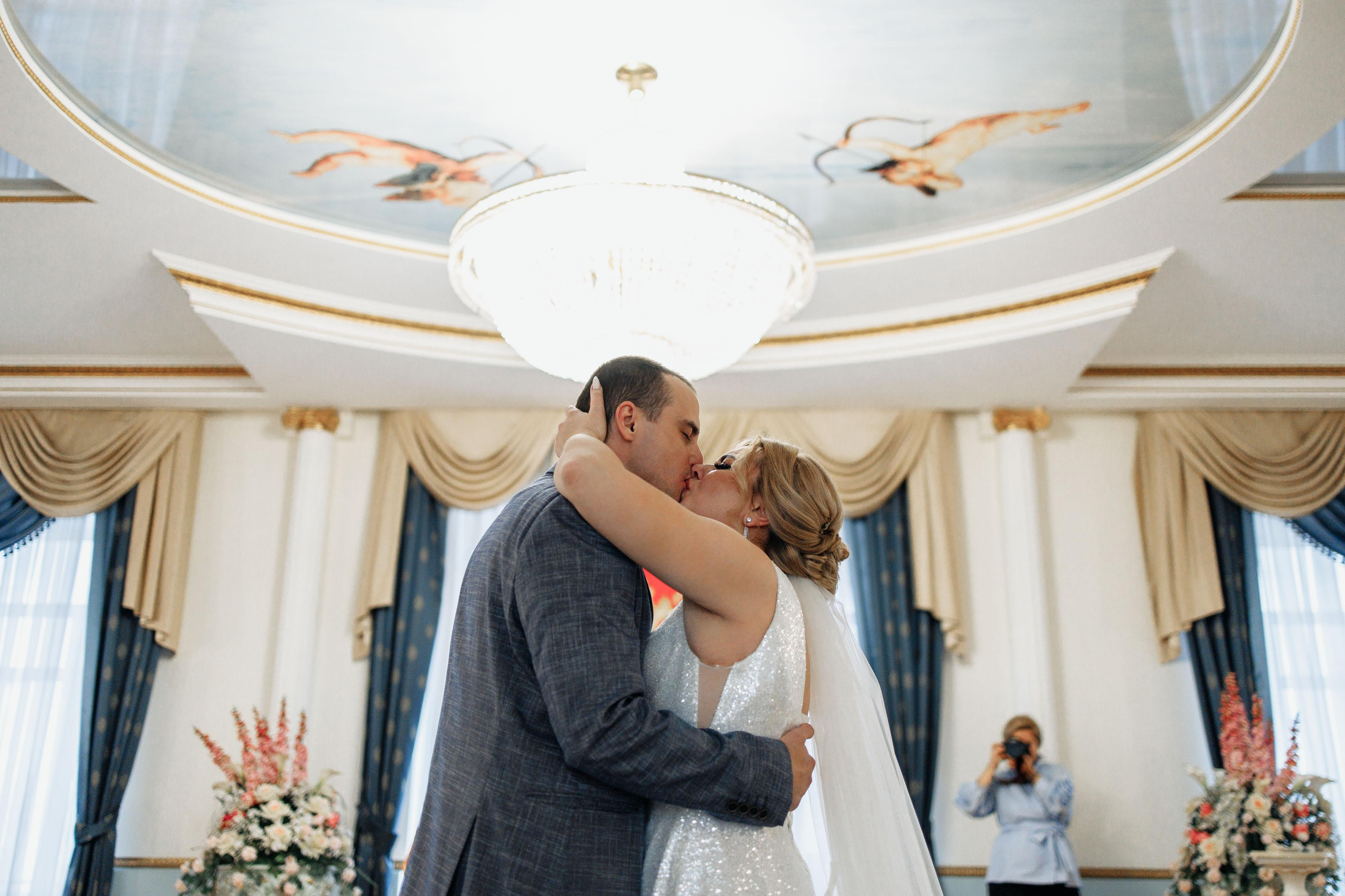 Свадьба в Смоленске зимой. Зимняя свадьба. Свадебный фотограф Вашкевич Денис